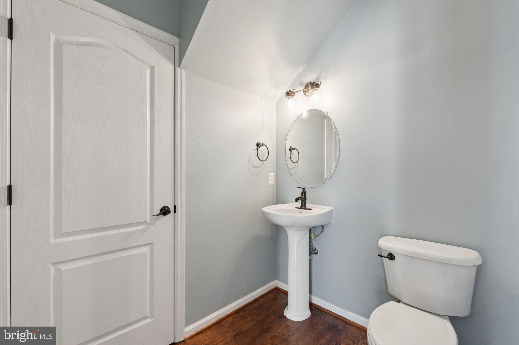 THE TOWNES AT VILLAGE PLACE - Residential