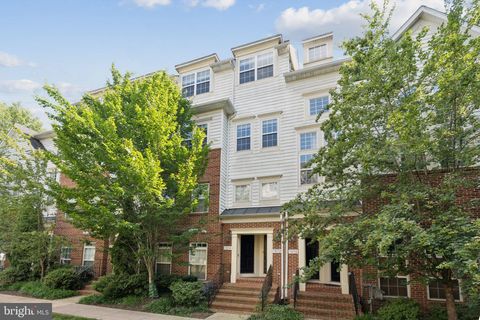 7072 LITTLE THAMES DRIVE GAINESVILLE VA 20155