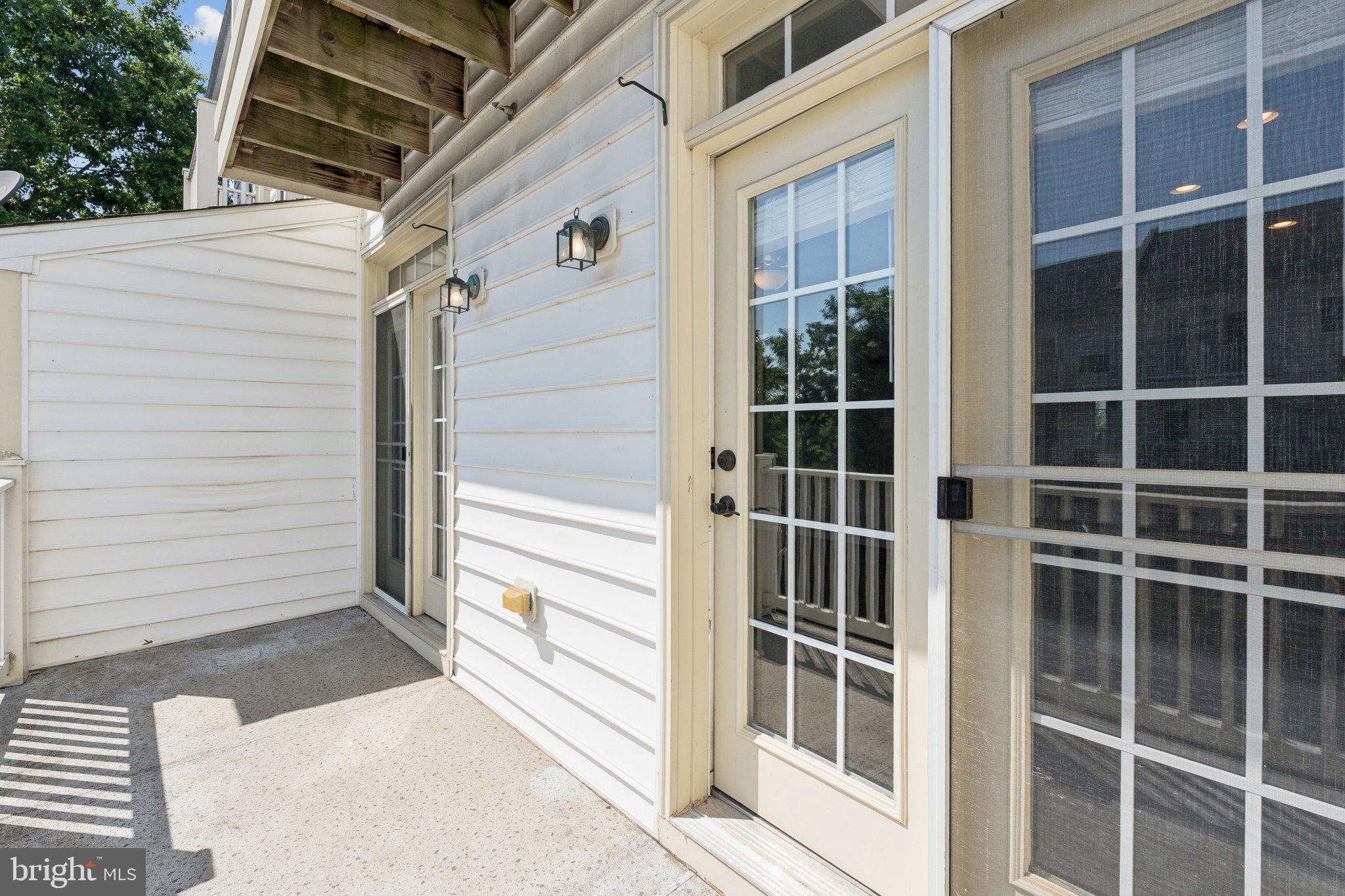 THE TOWNES AT VILLAGE PLACE - Residential