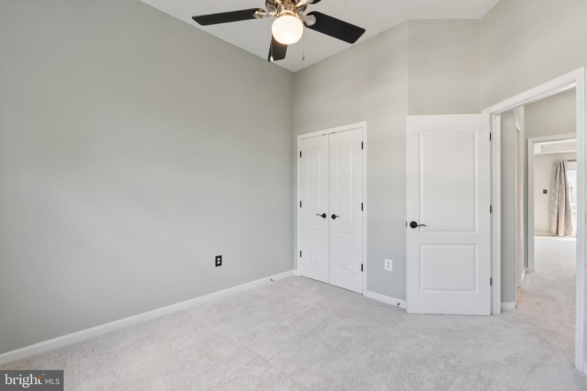 THE TOWNES AT VILLAGE PLACE - Residential