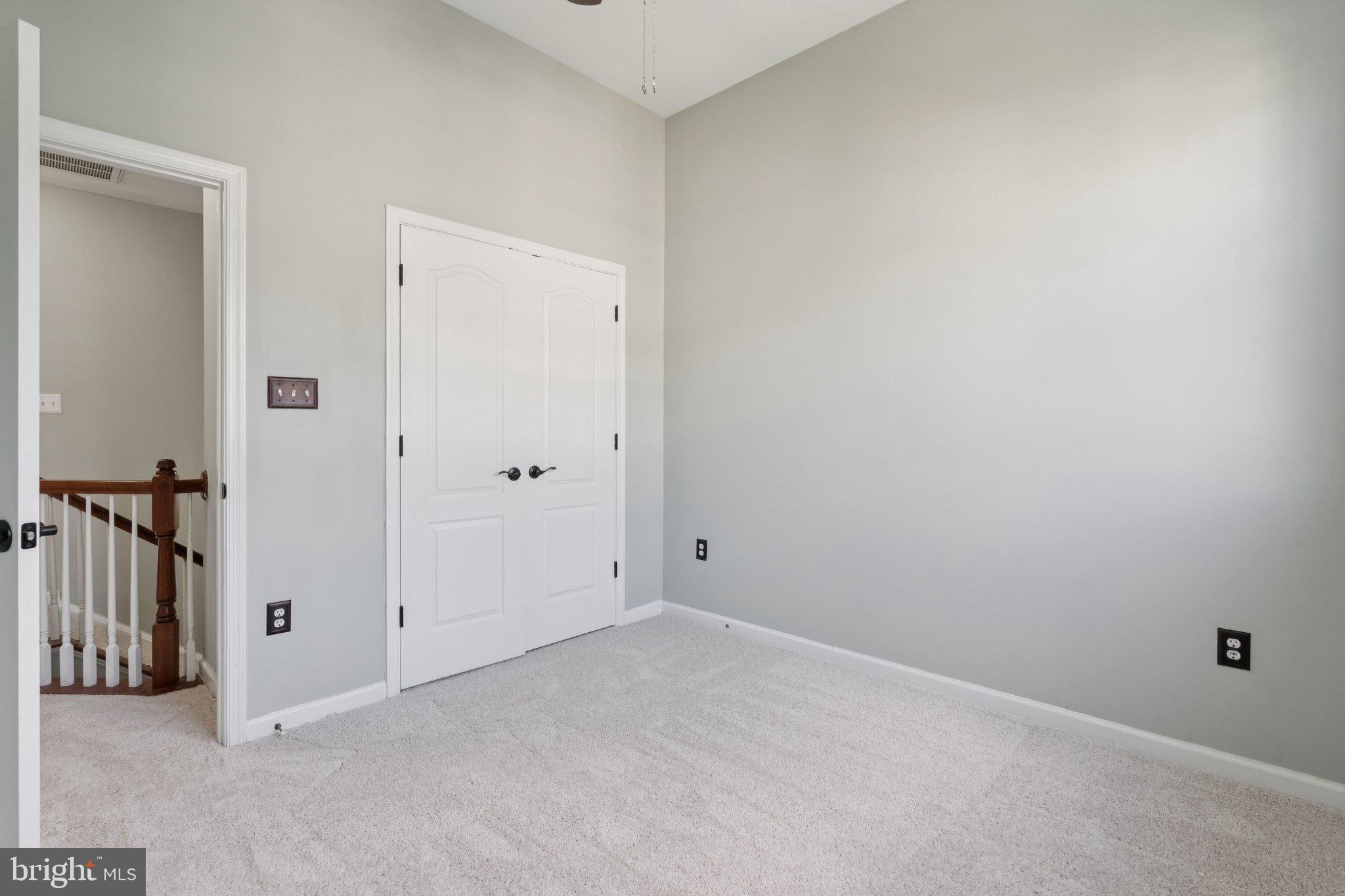 THE TOWNES AT VILLAGE PLACE - Residential