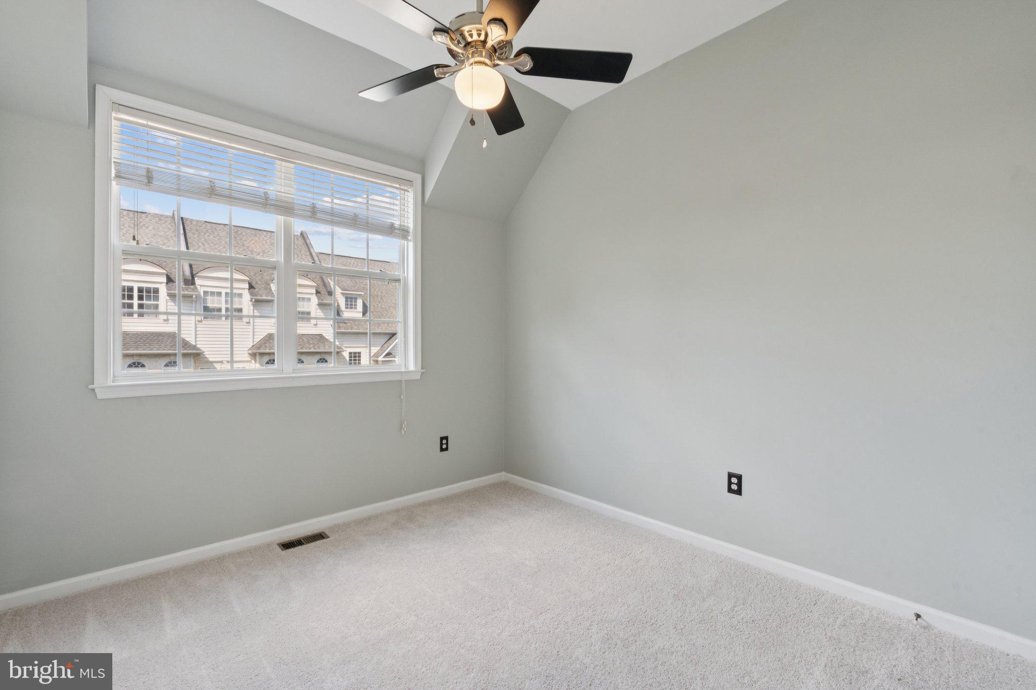 THE TOWNES AT VILLAGE PLACE - Residential