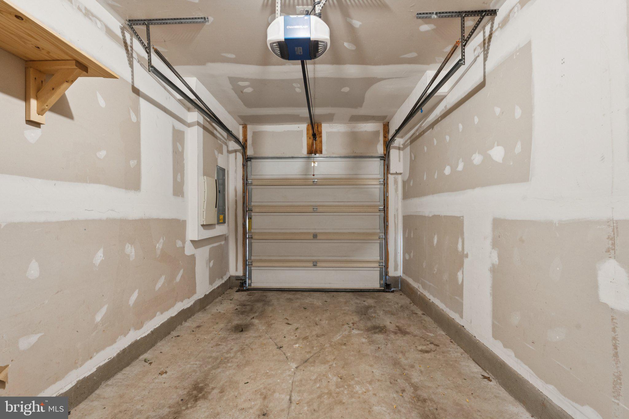 THE TOWNES AT VILLAGE PLACE - Residential