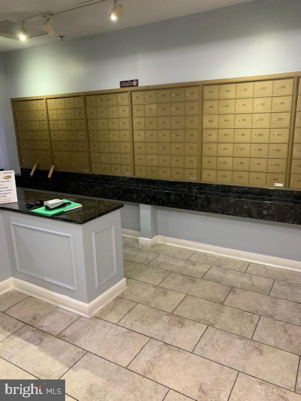 VANTAGE POINT EAST @ LEISURE WORLD - Residential