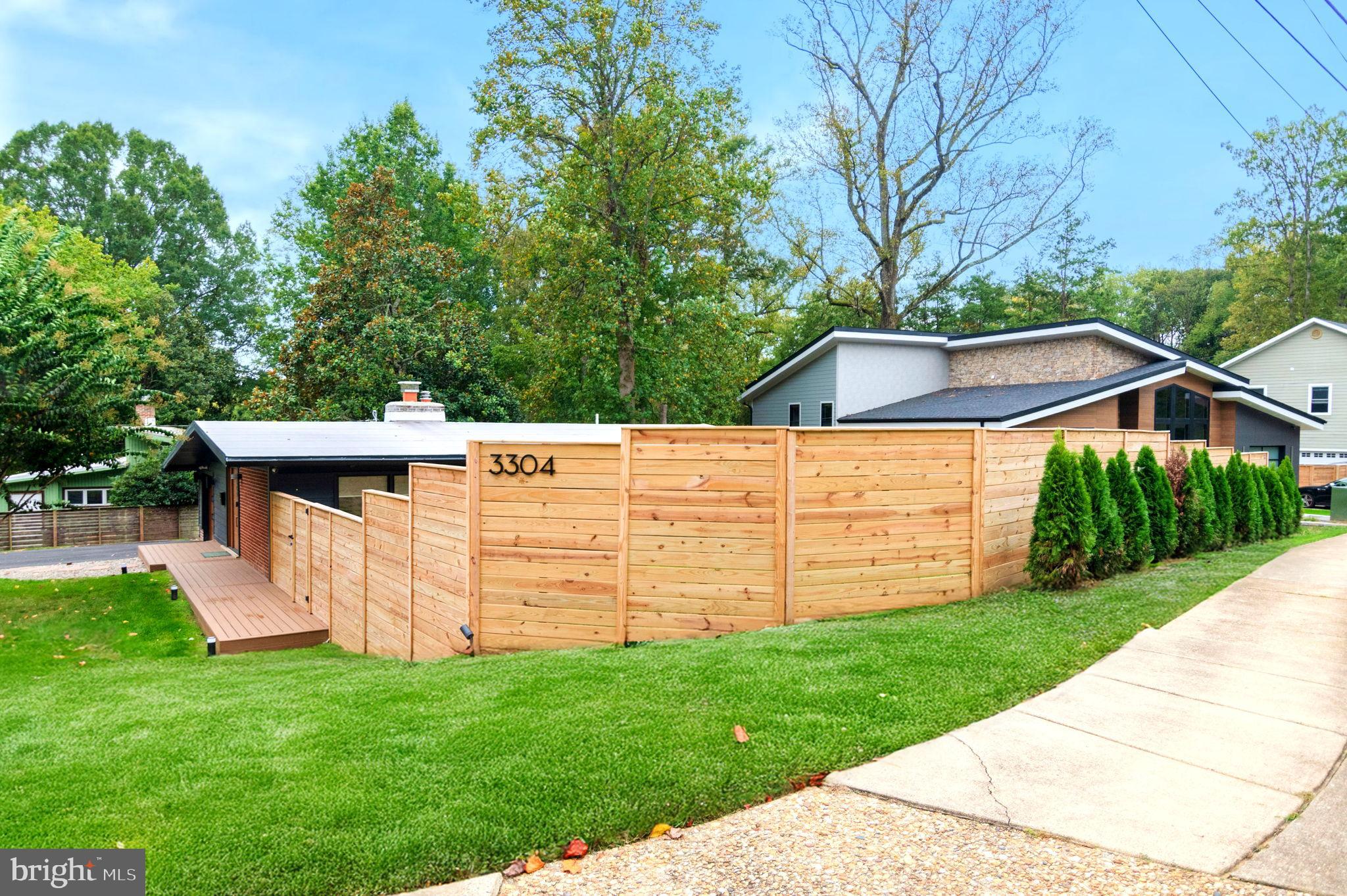 RAYMONDALE - Residential Lease