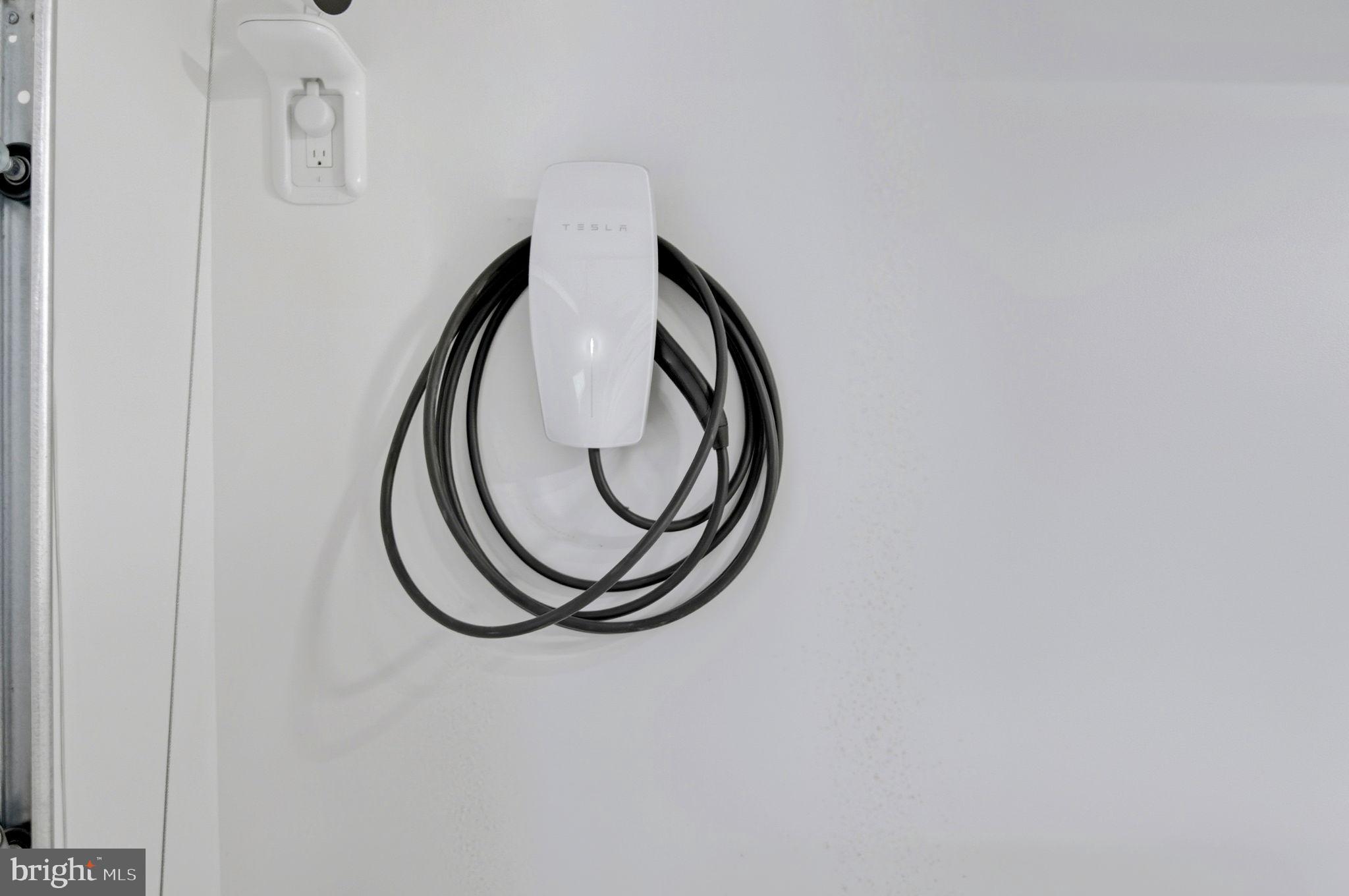 RAYMONDALE - Residential Lease