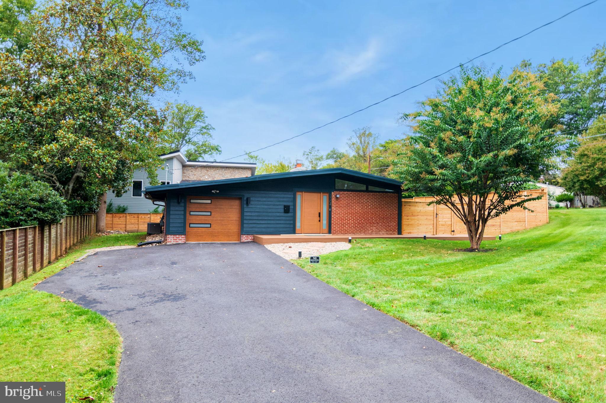 RAYMONDALE - Residential Lease