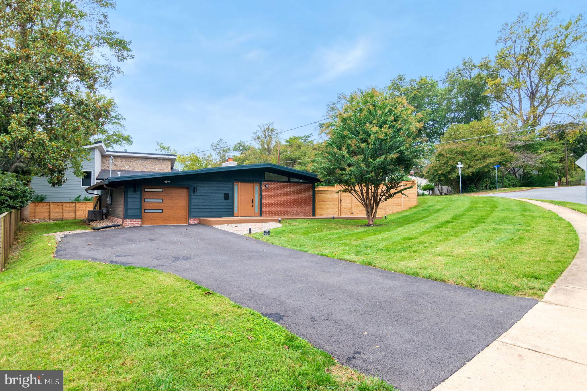 RAYMONDALE - Residential Lease