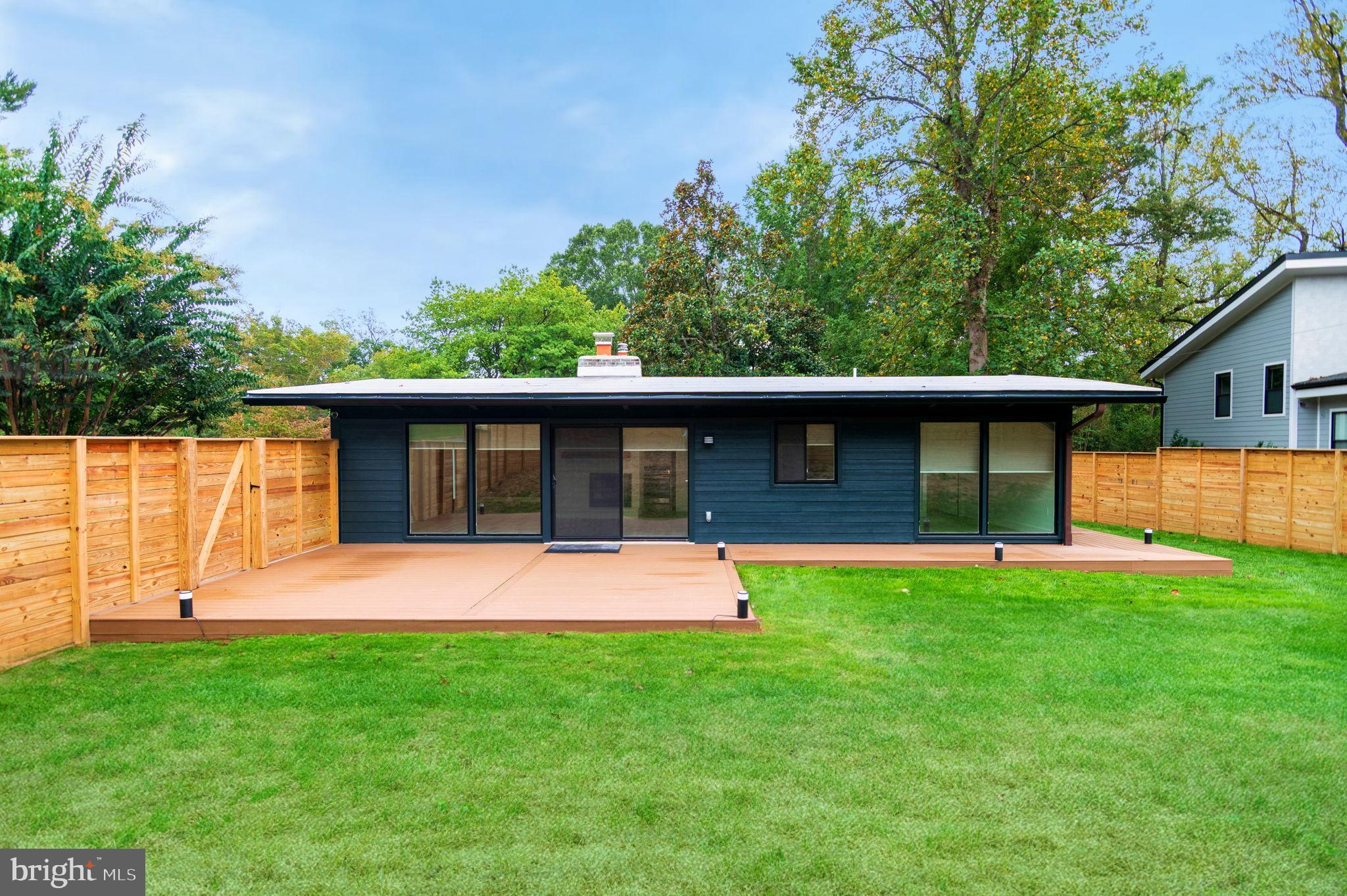 RAYMONDALE - Residential Lease