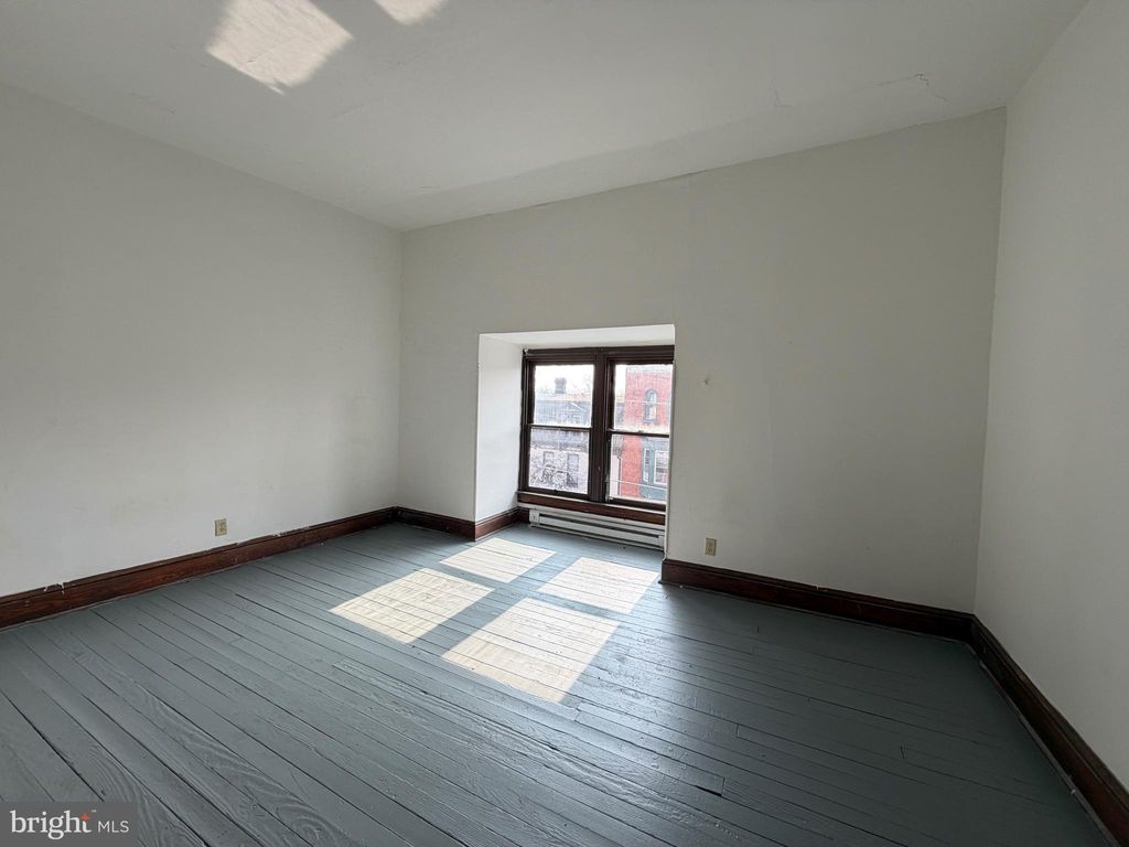 Photo of 347 E King Street, YORK, PA 17403 (MLS # PAYK2096758)