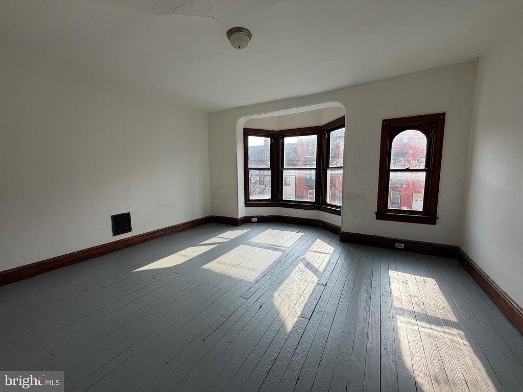 Photo of 347 E King Street, YORK, PA 17403 (MLS # PAYK2096758)