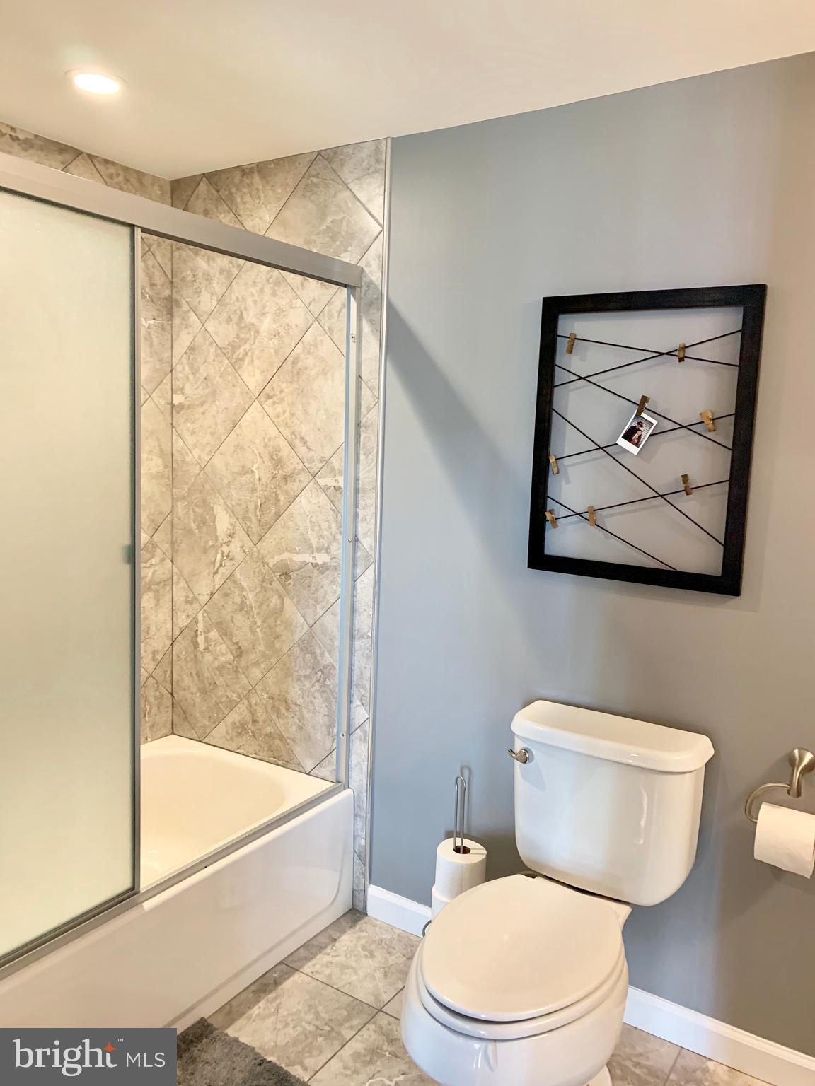 CREEKSTONE VILLAGE - Residential Lease