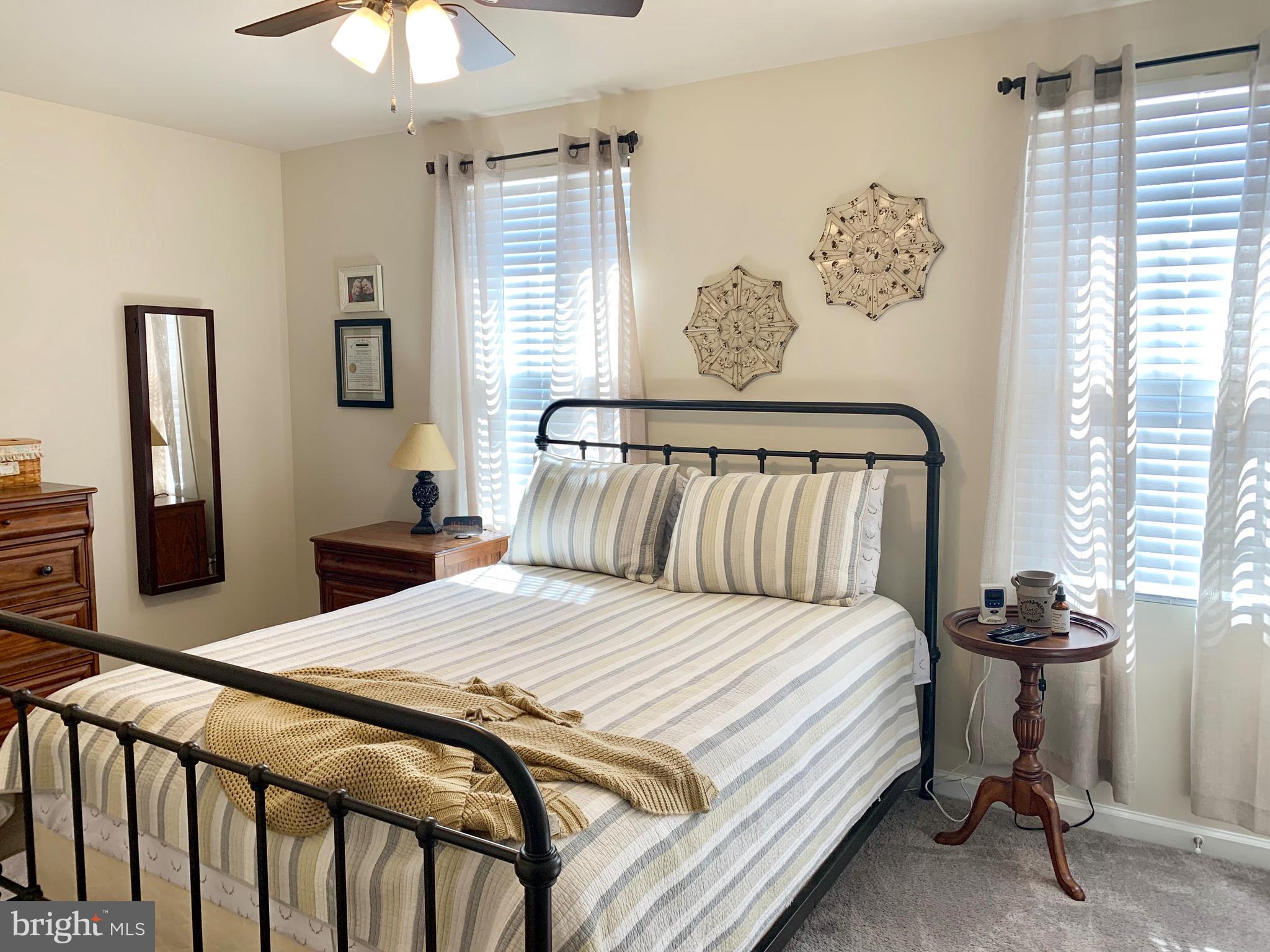 CREEKSTONE VILLAGE - Residential Lease