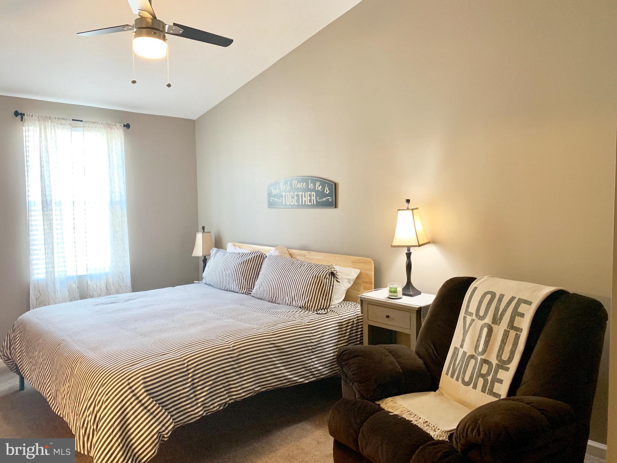 CREEKSTONE VILLAGE - Residential Lease