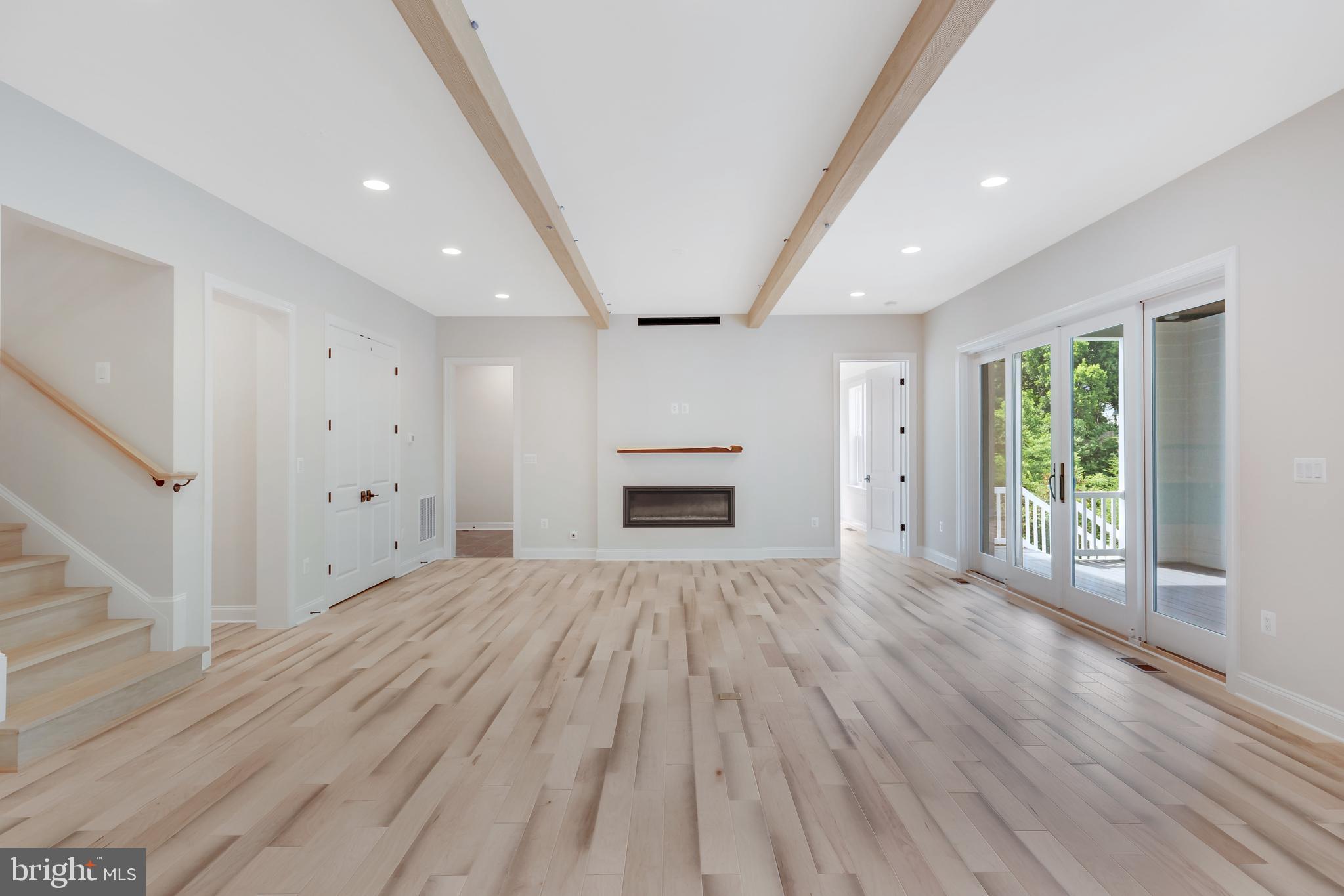 MANTUA - Residential