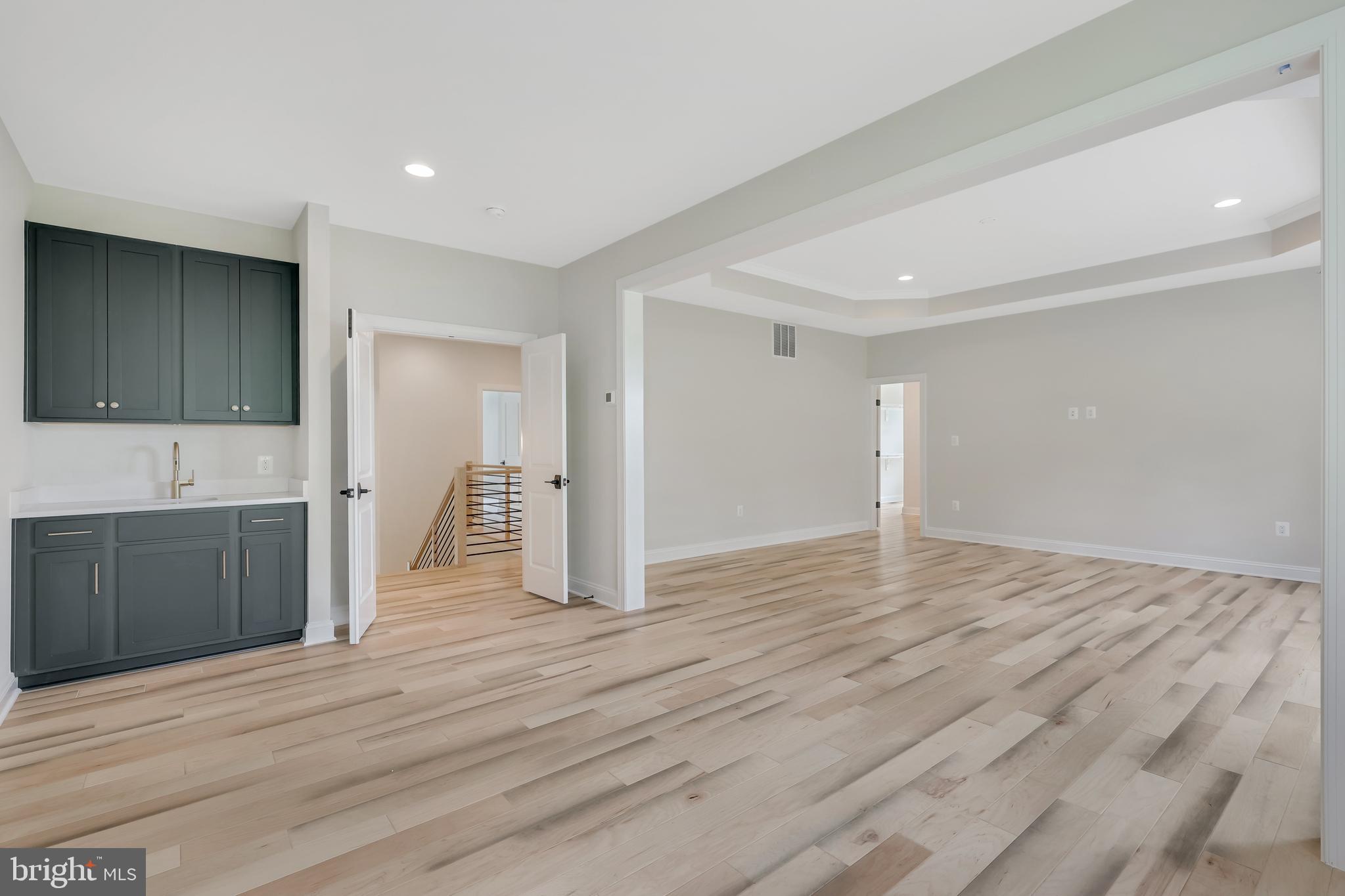 MANTUA - Residential