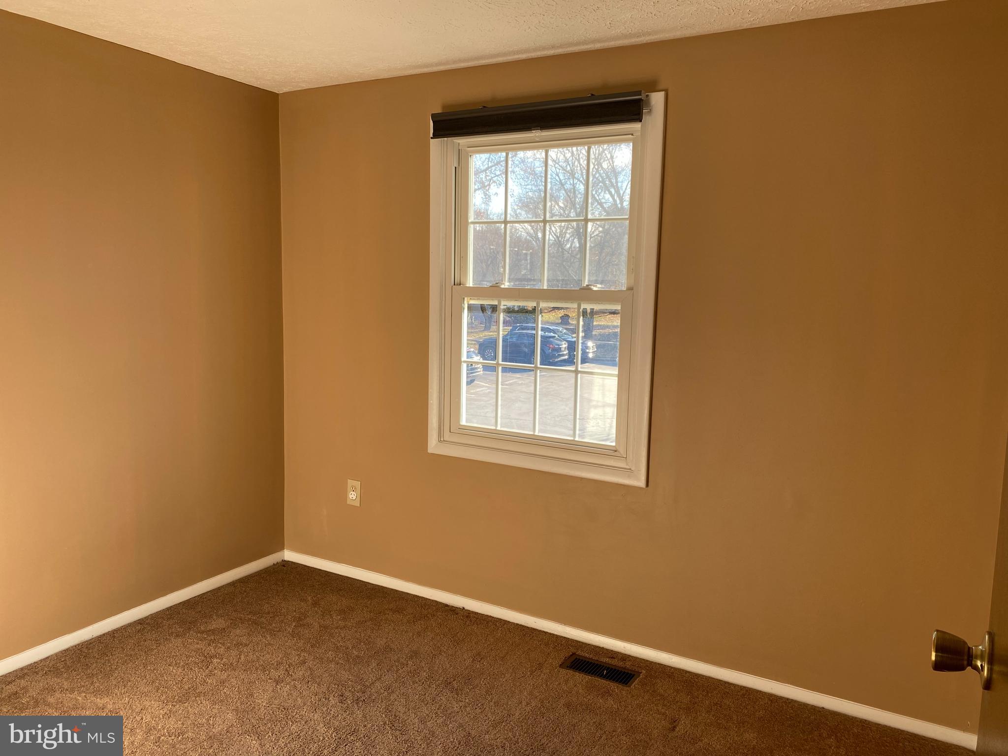 PARK OVERLOOK - Residential Lease