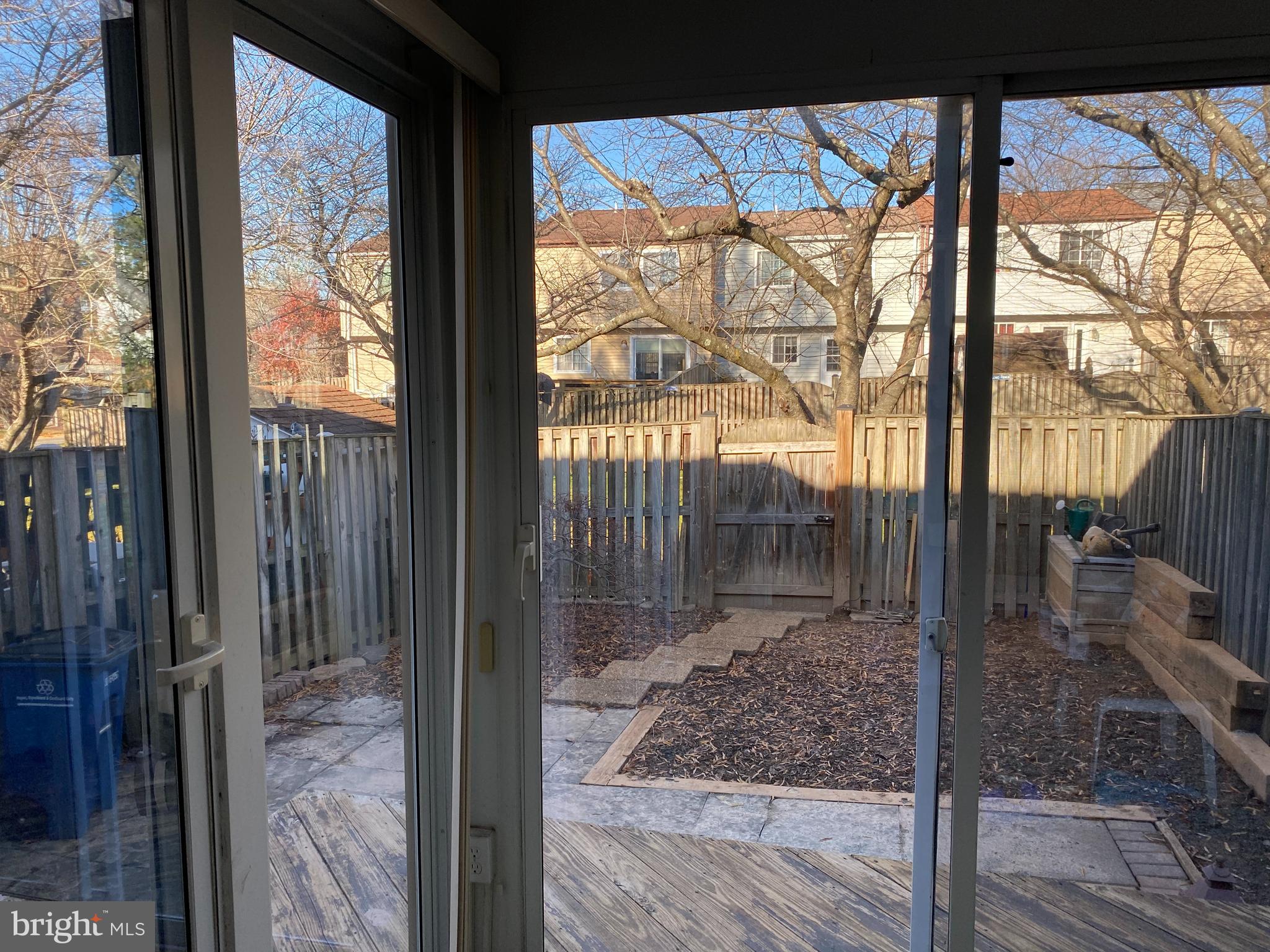 PARK OVERLOOK - Residential Lease