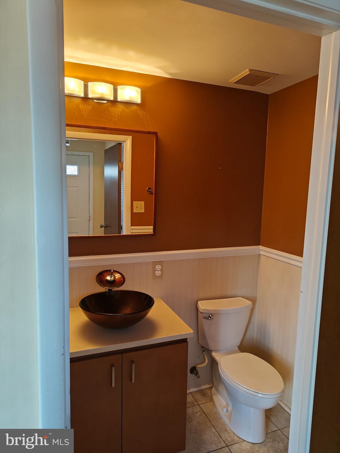 PARK OVERLOOK - Residential Lease