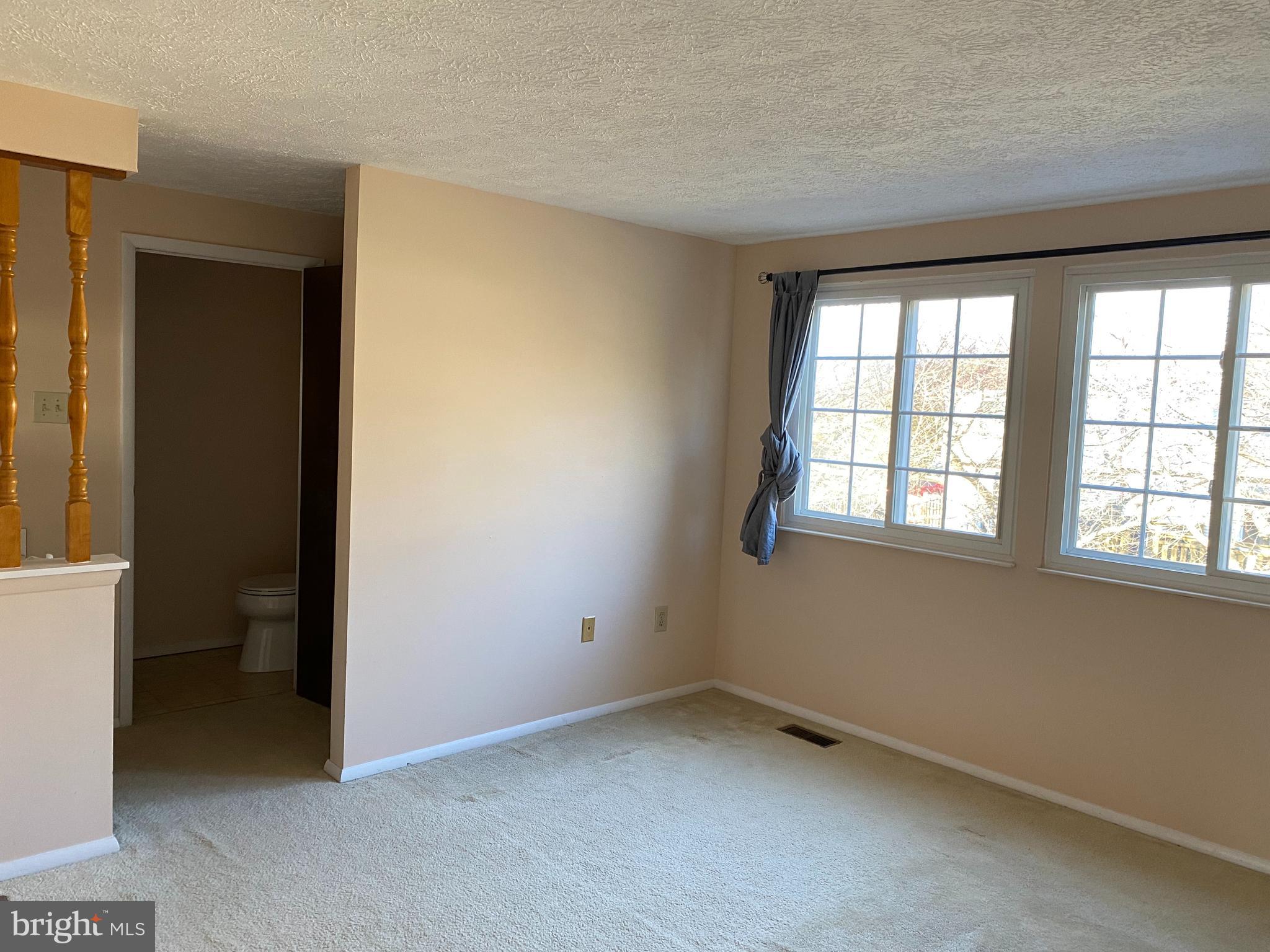 PARK OVERLOOK - Residential Lease