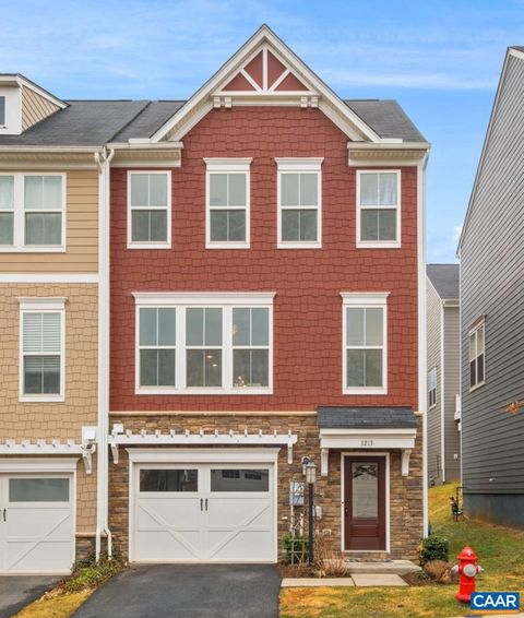 Townhouse For Sale - 3213 Bergen St St<br/> Albemarle County, CHARLOTTESVILLE, VA 22902