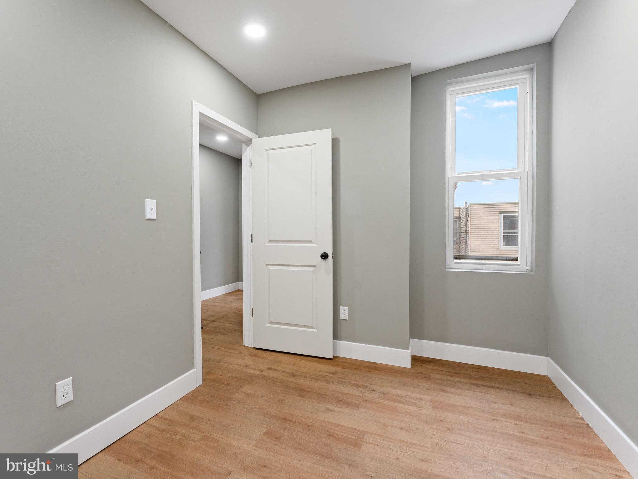 PORT RICHMOND - Residential