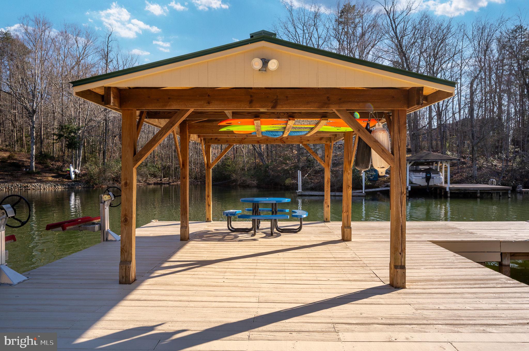 PIGEON RUN ESTATES - Residential