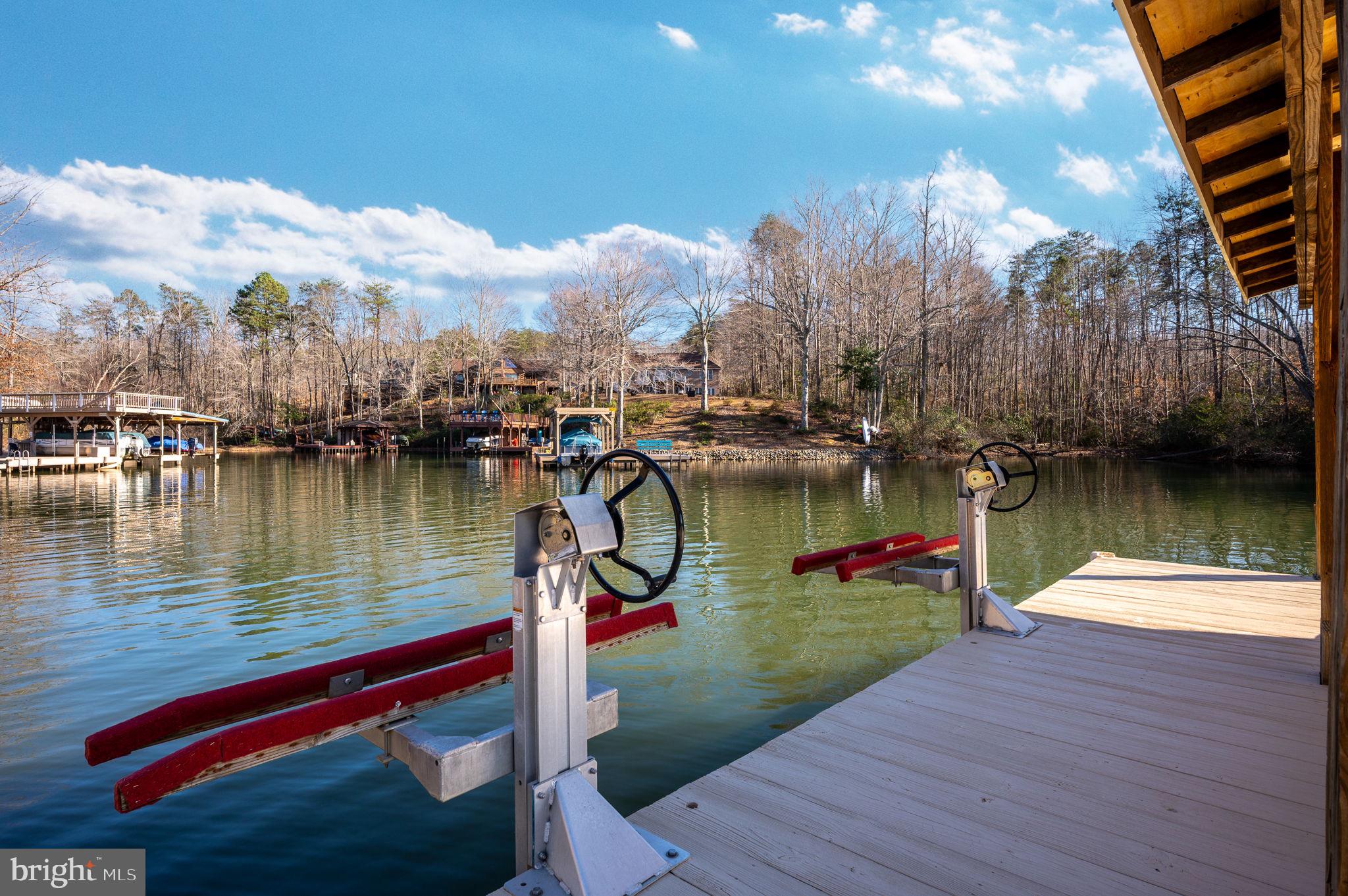 PIGEON RUN ESTATES - Residential