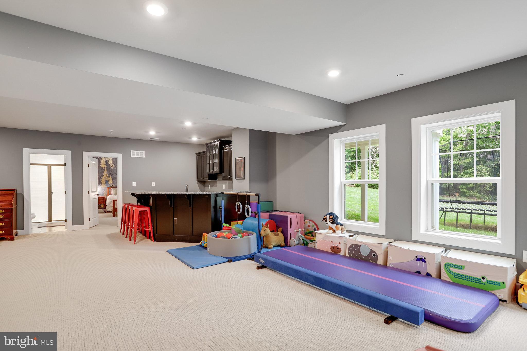 BARNESVILLE OUTSIDE - Residential