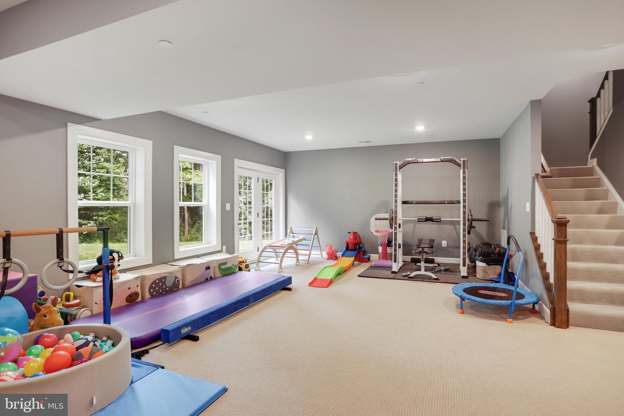 BARNESVILLE OUTSIDE - Residential