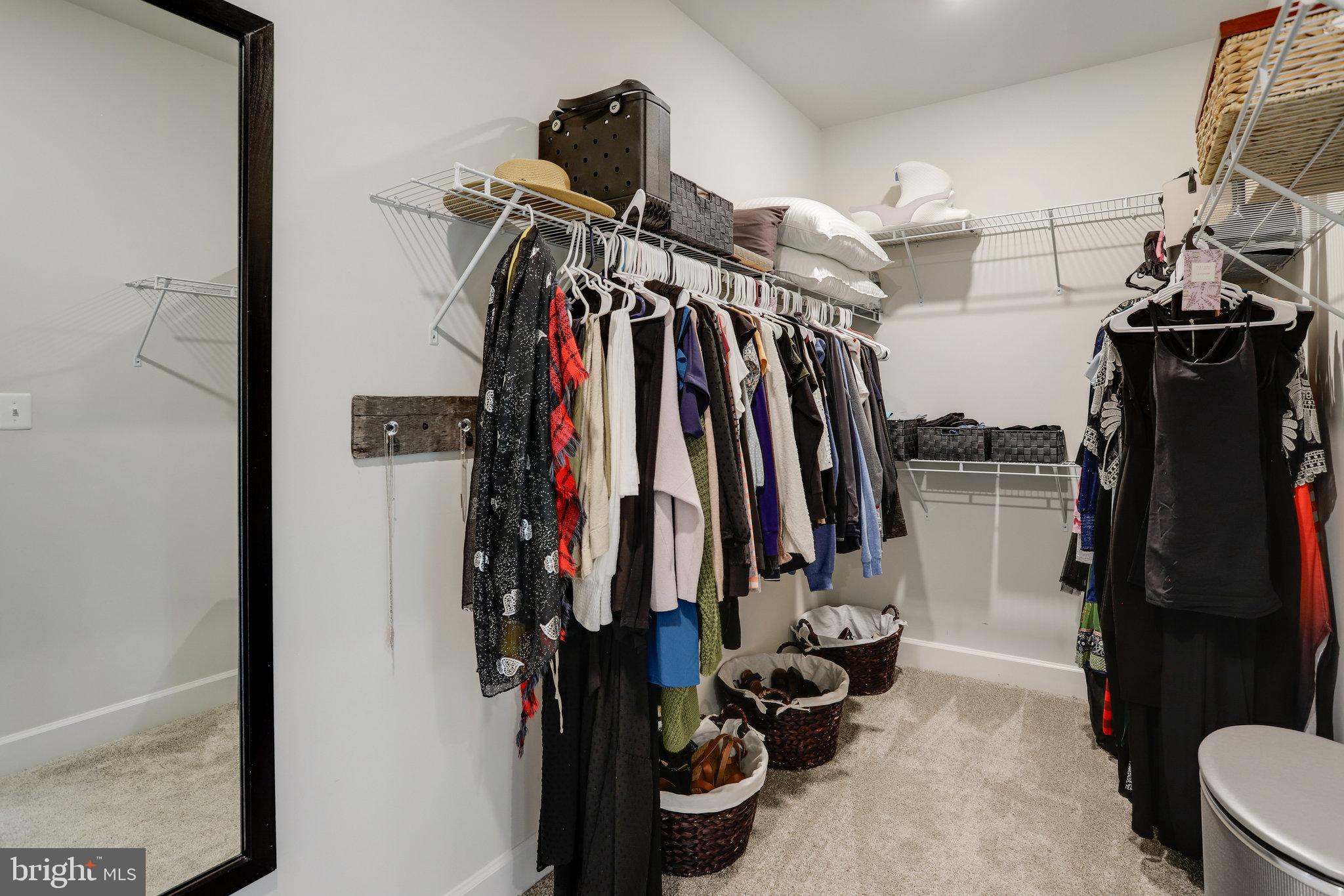 BARNESVILLE OUTSIDE - Residential