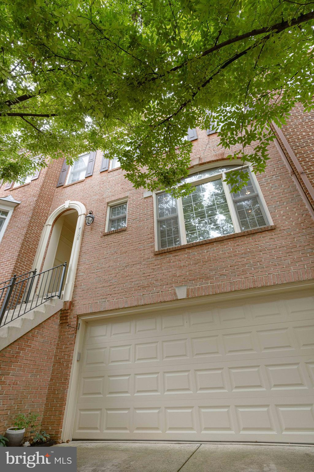 CHANCERY SQUARE - Residential Lease