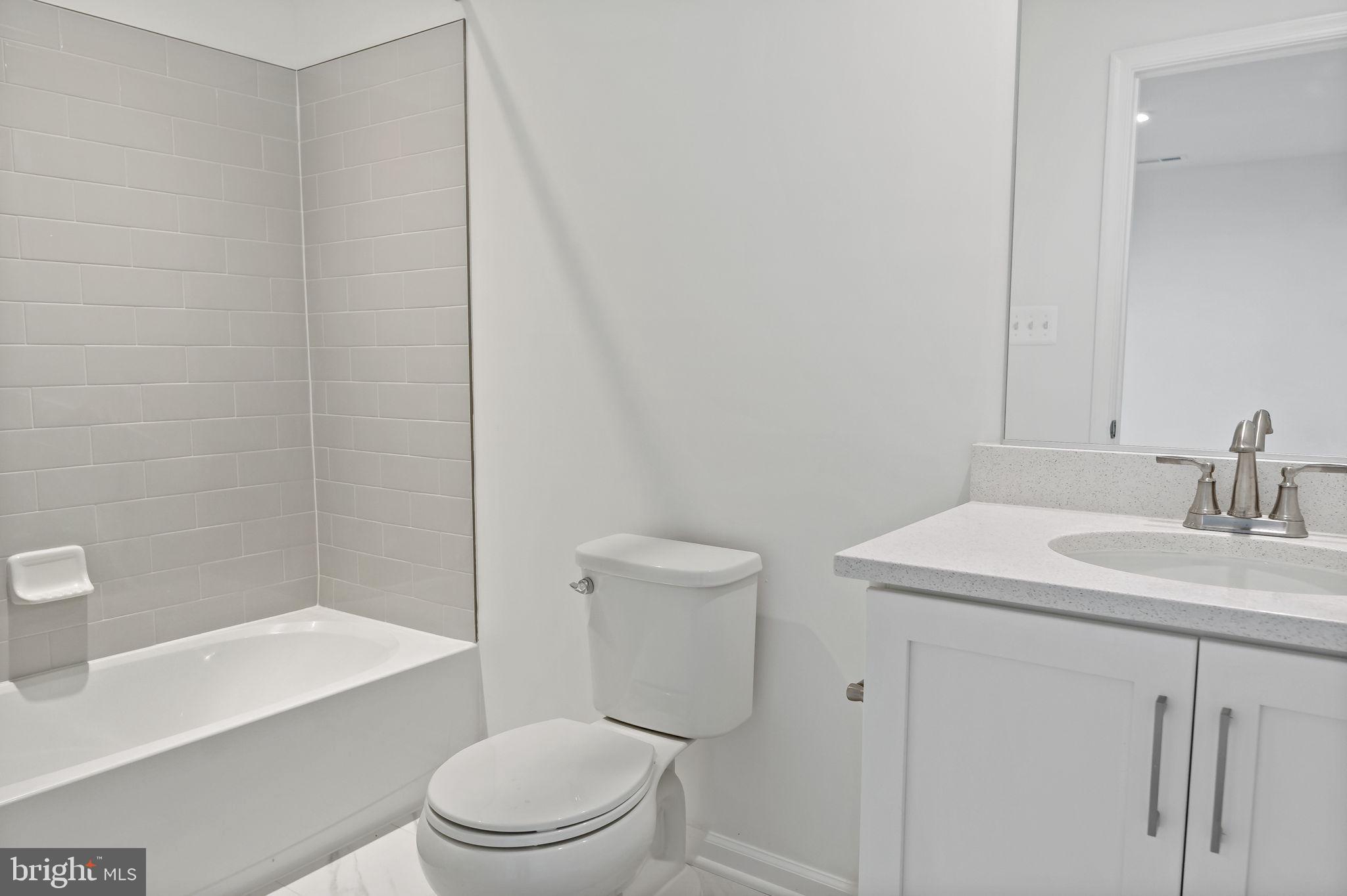 KING'S CROSSING - Residential