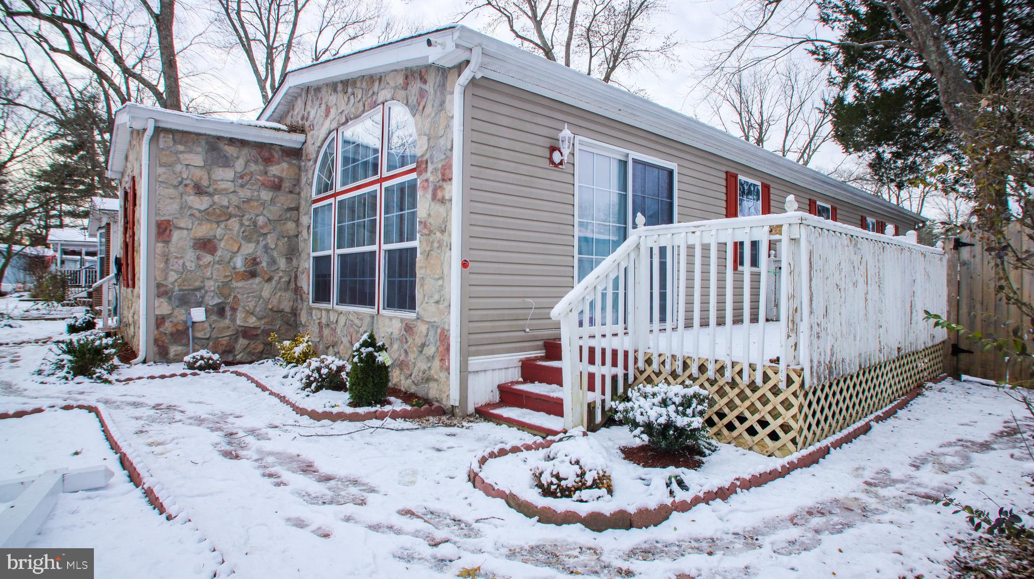 MARYLAND MANOR - Residential