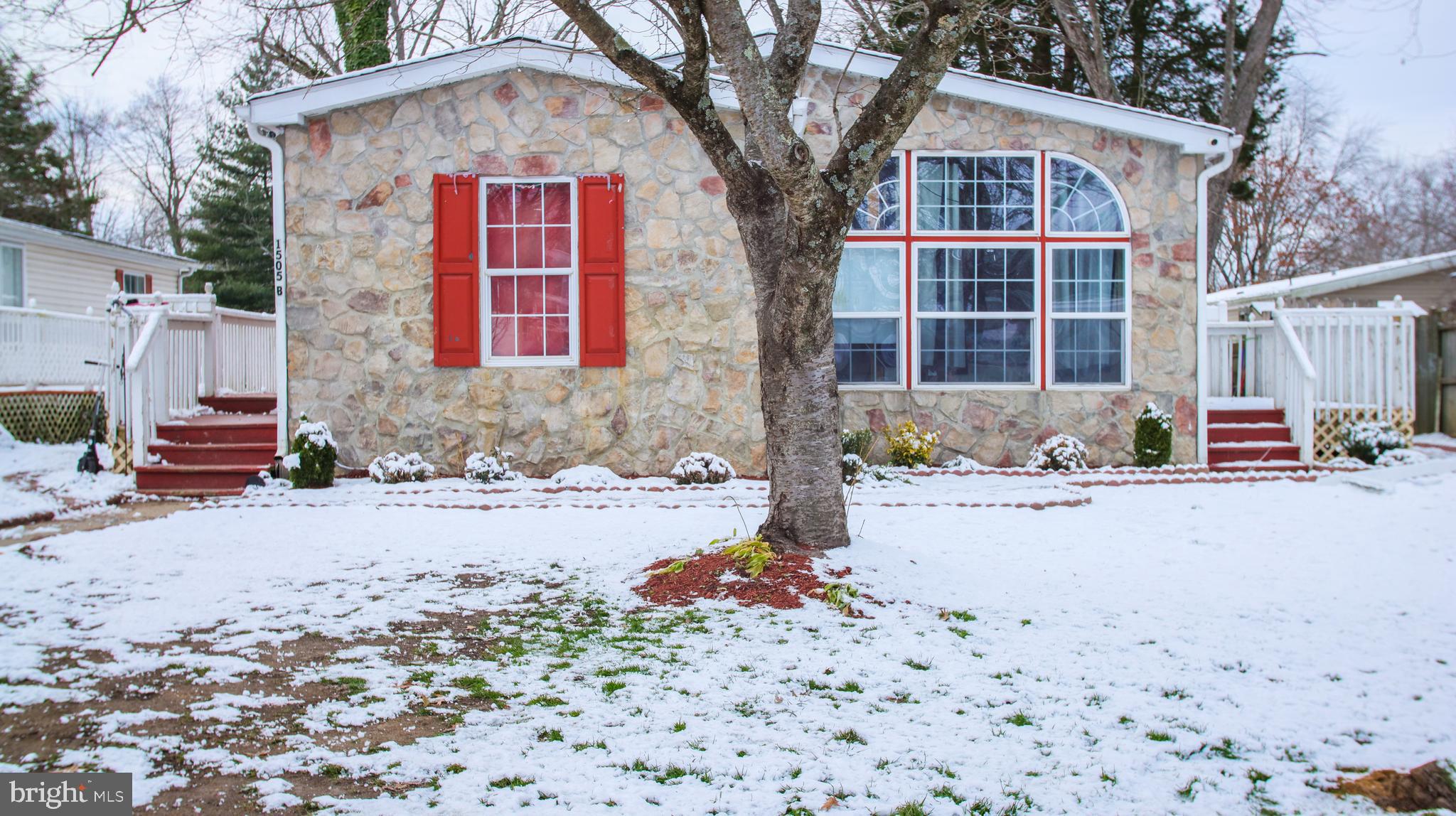 MARYLAND MANOR - Residential