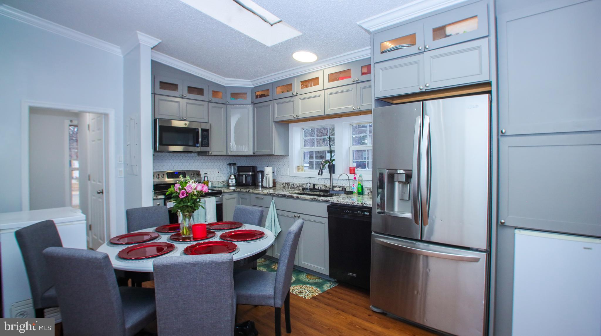 MARYLAND MANOR - Residential