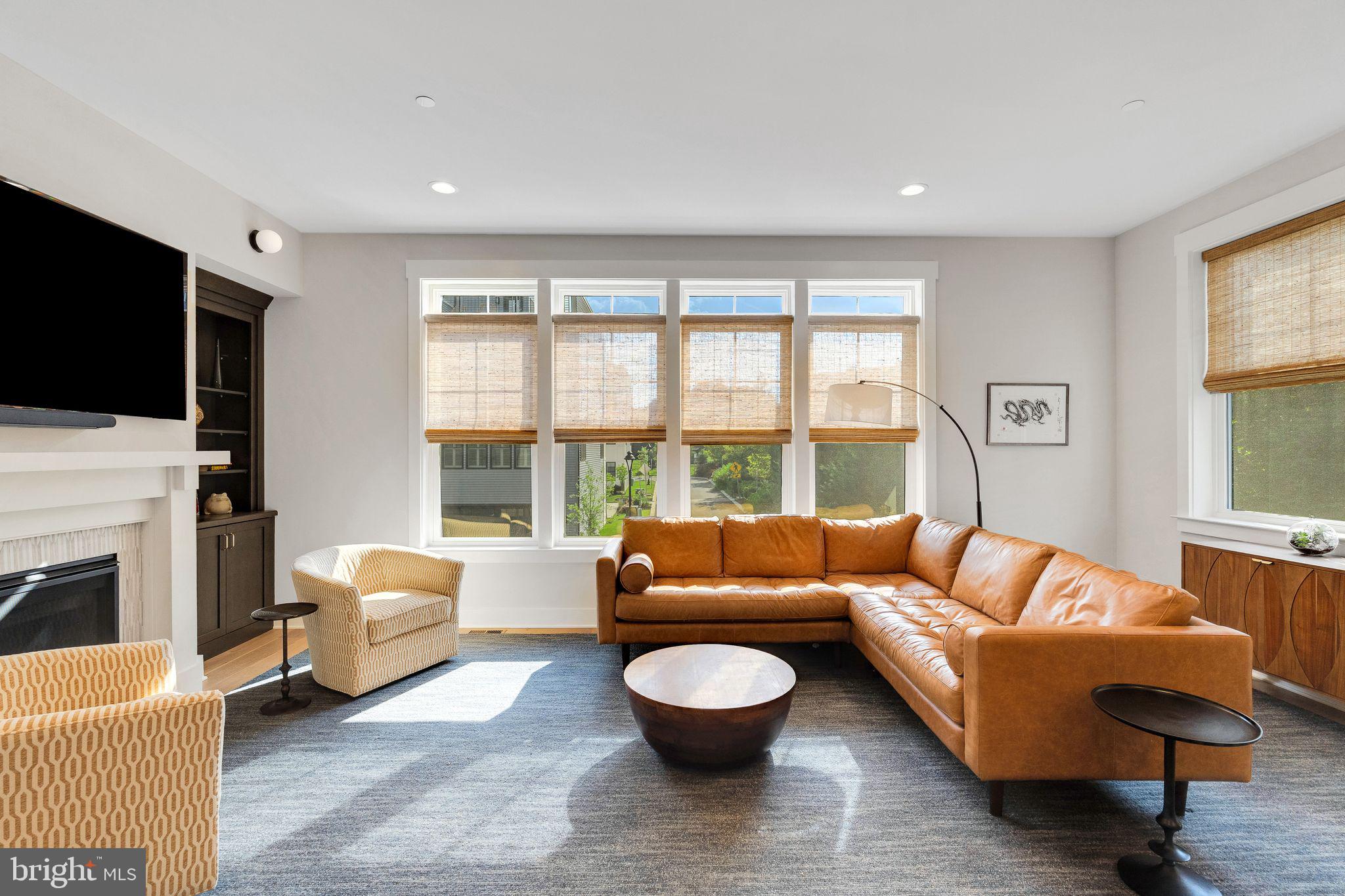 NEWTOWN WALK AT ELLIS PRESERVE - Residential