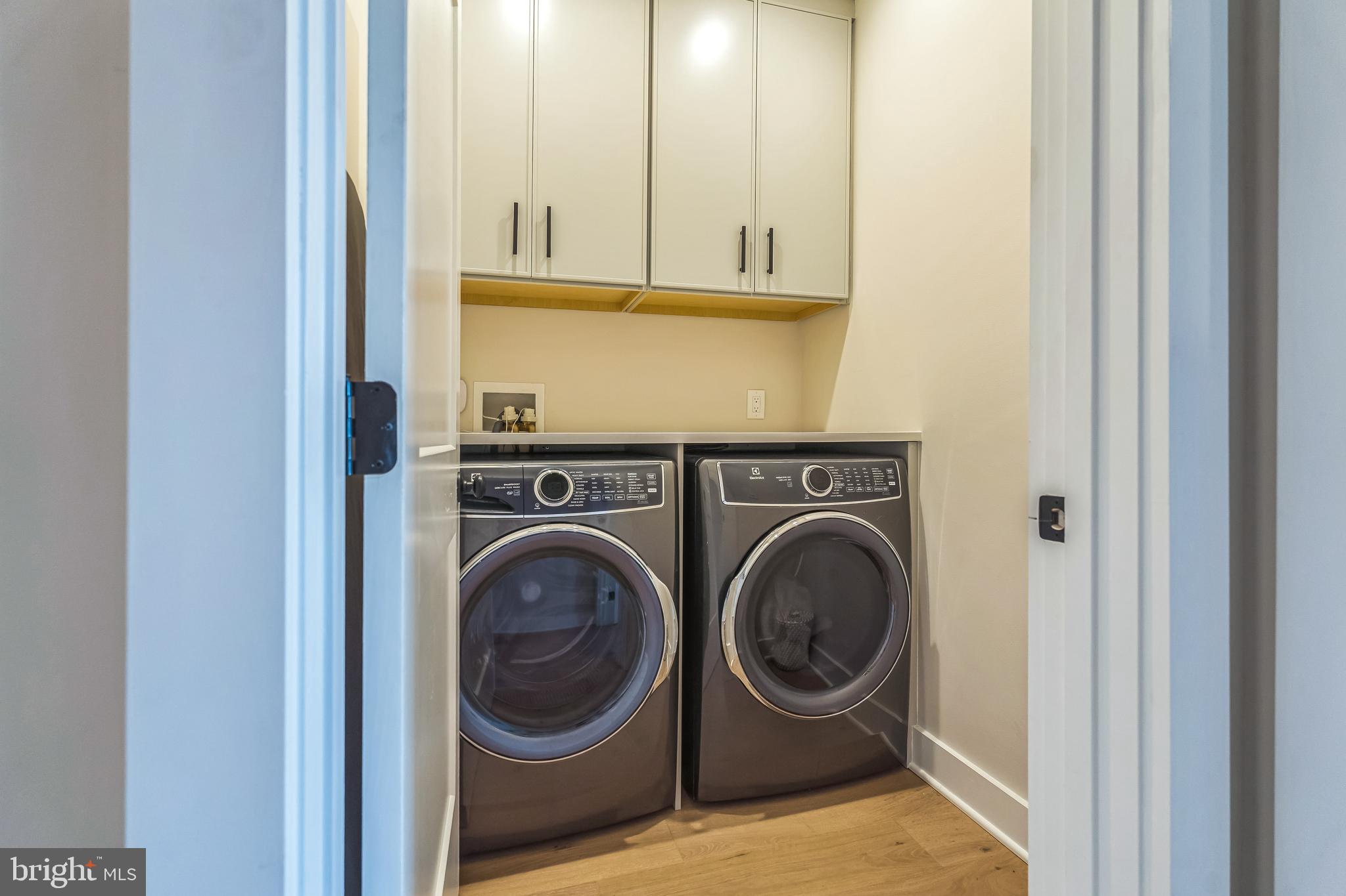 NEWTOWN WALK AT ELLIS PRESERVE - Residential