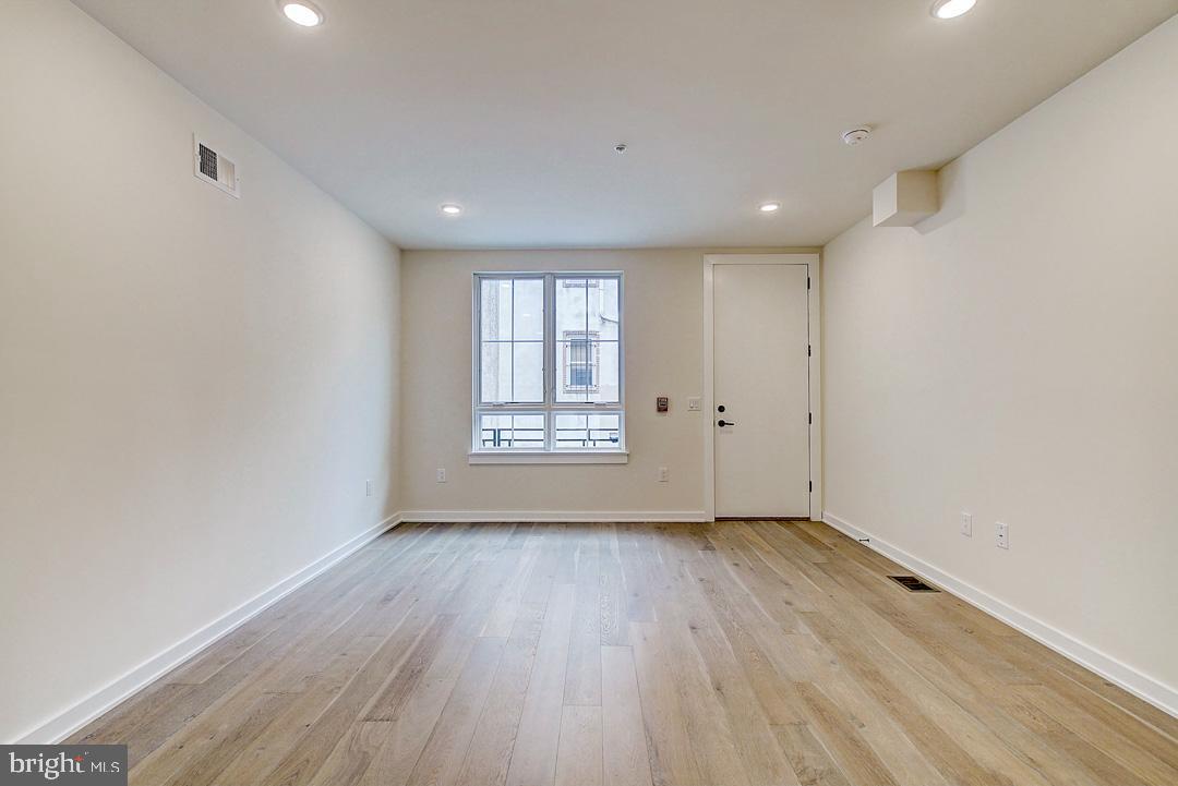 728 S 10TH STREET 2