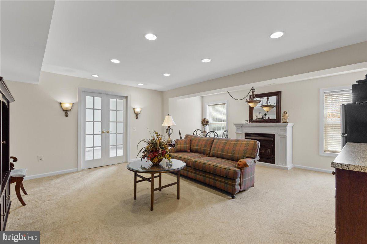 SALEM FARMS - Residential