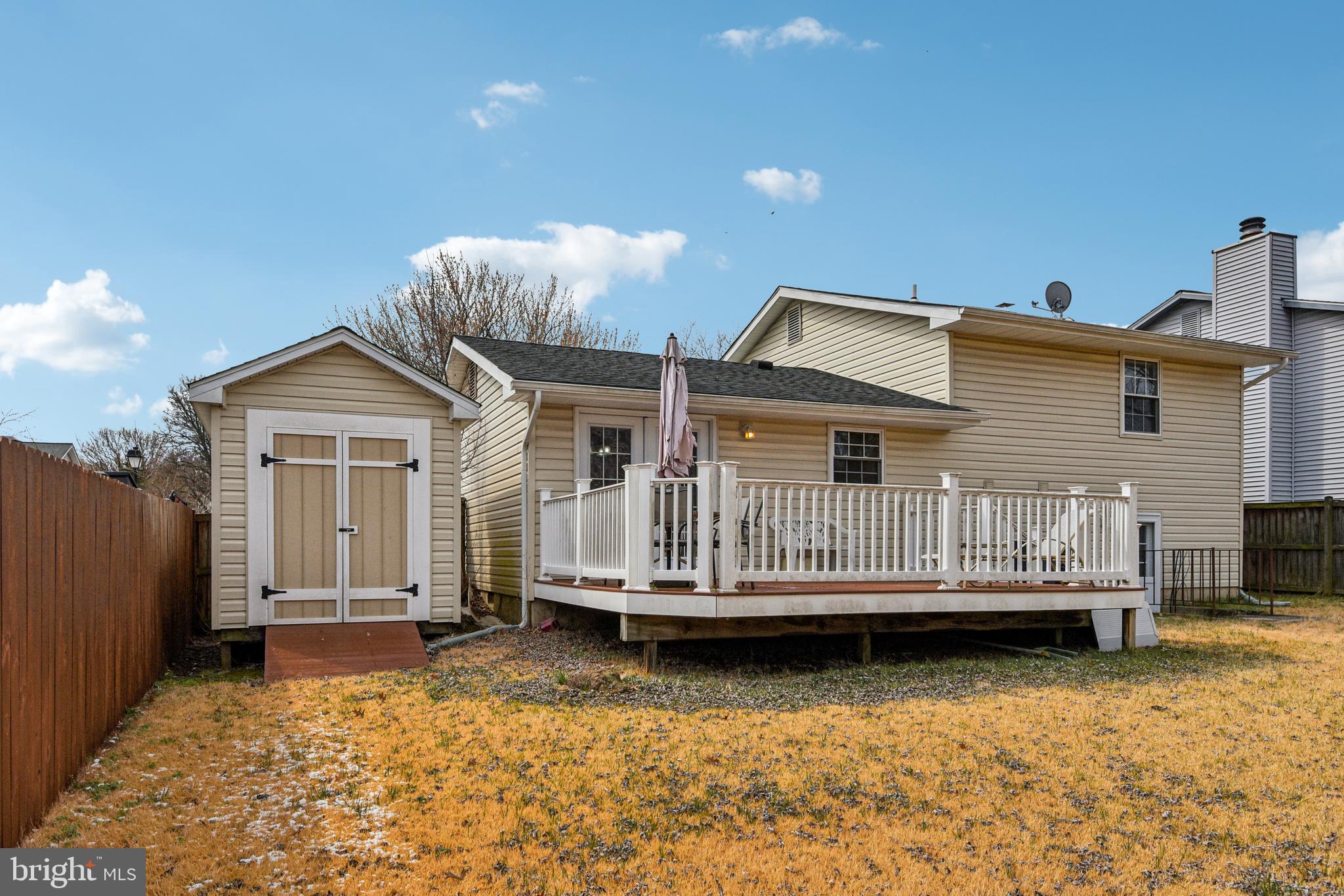 THE PROVINCES - Residential