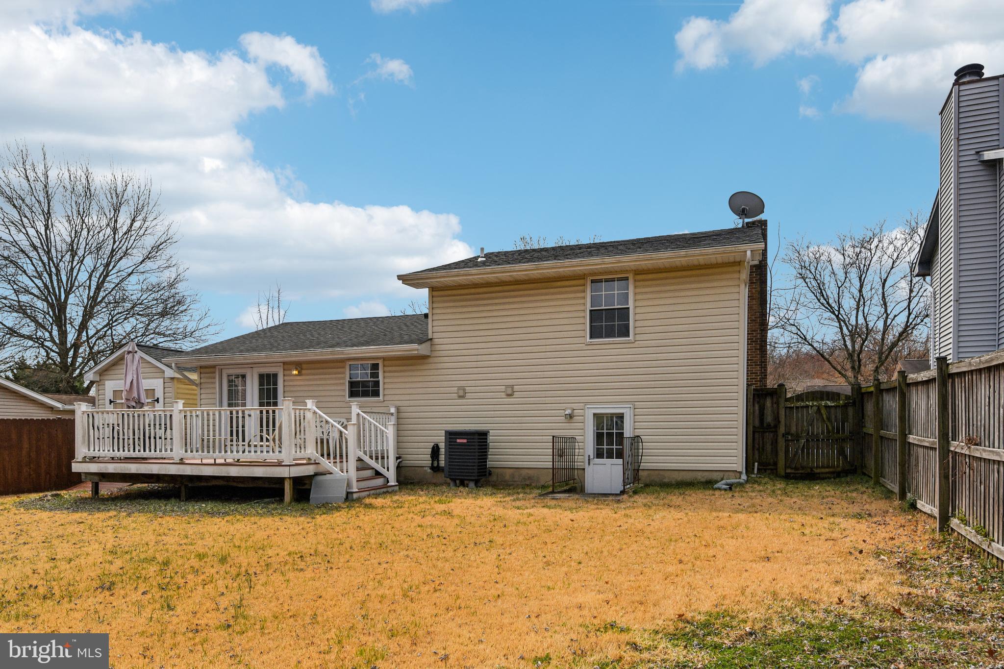 THE PROVINCES - Residential