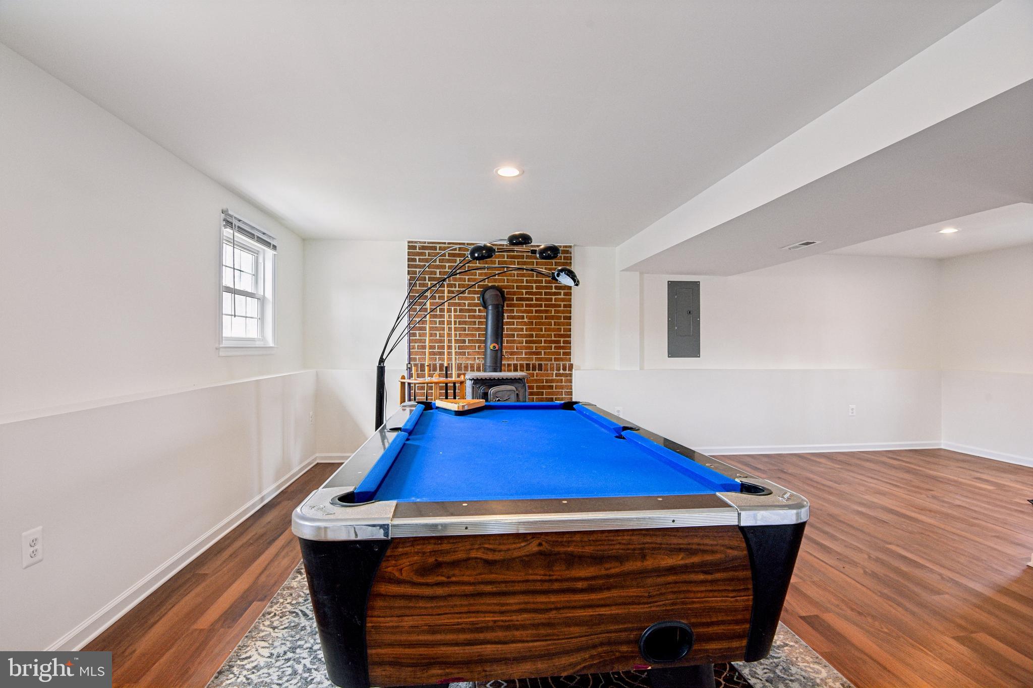 THE PROVINCES - Residential