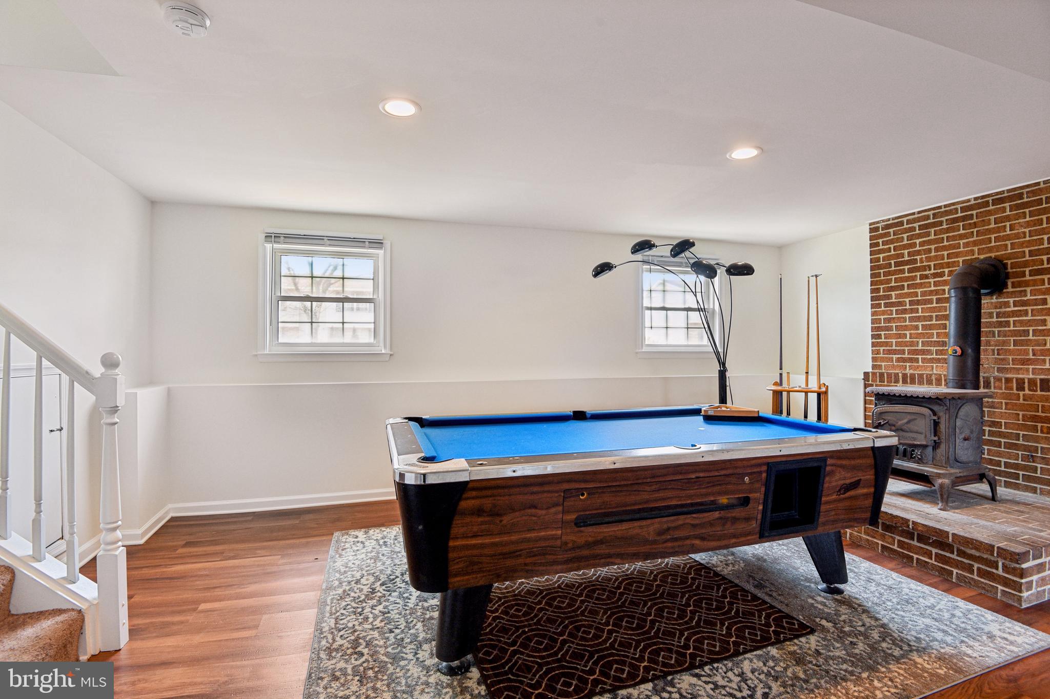 THE PROVINCES - Residential