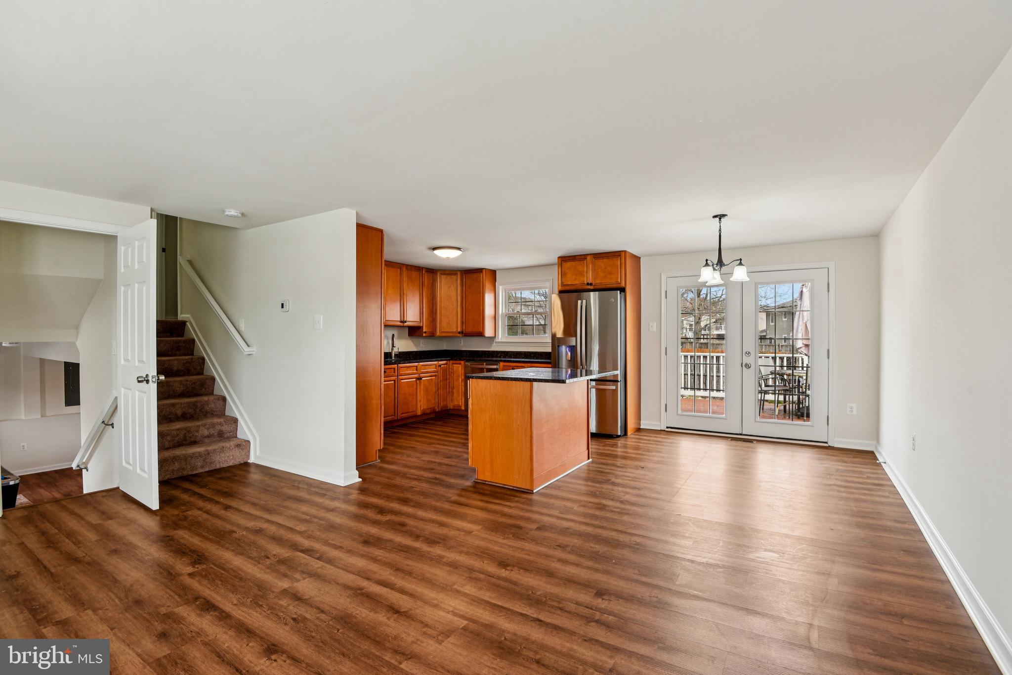 THE PROVINCES - Residential