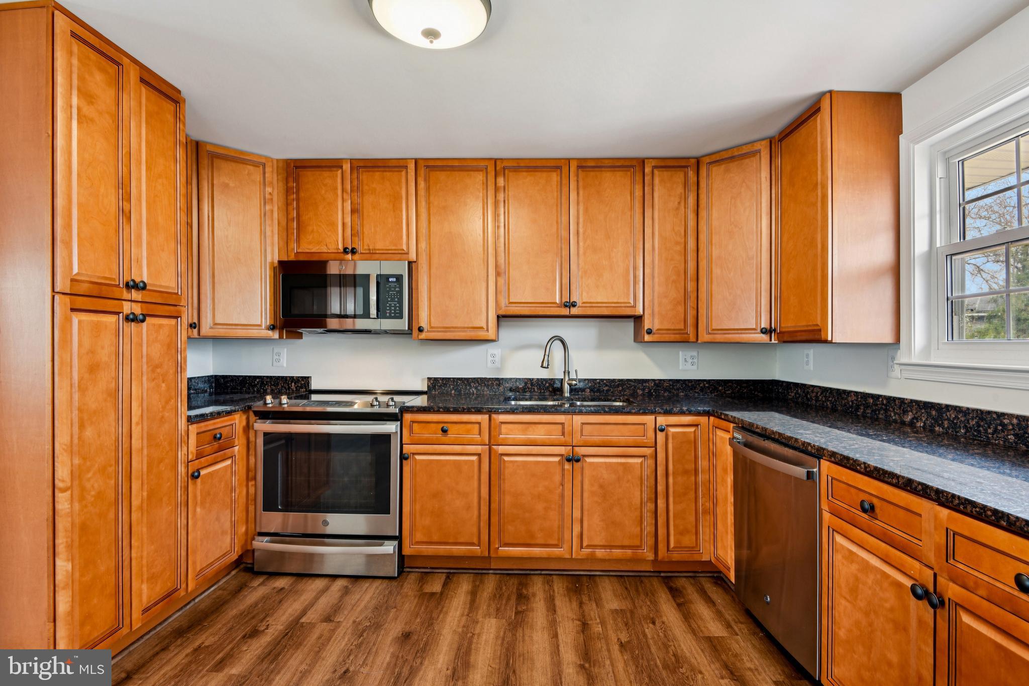 THE PROVINCES - Residential