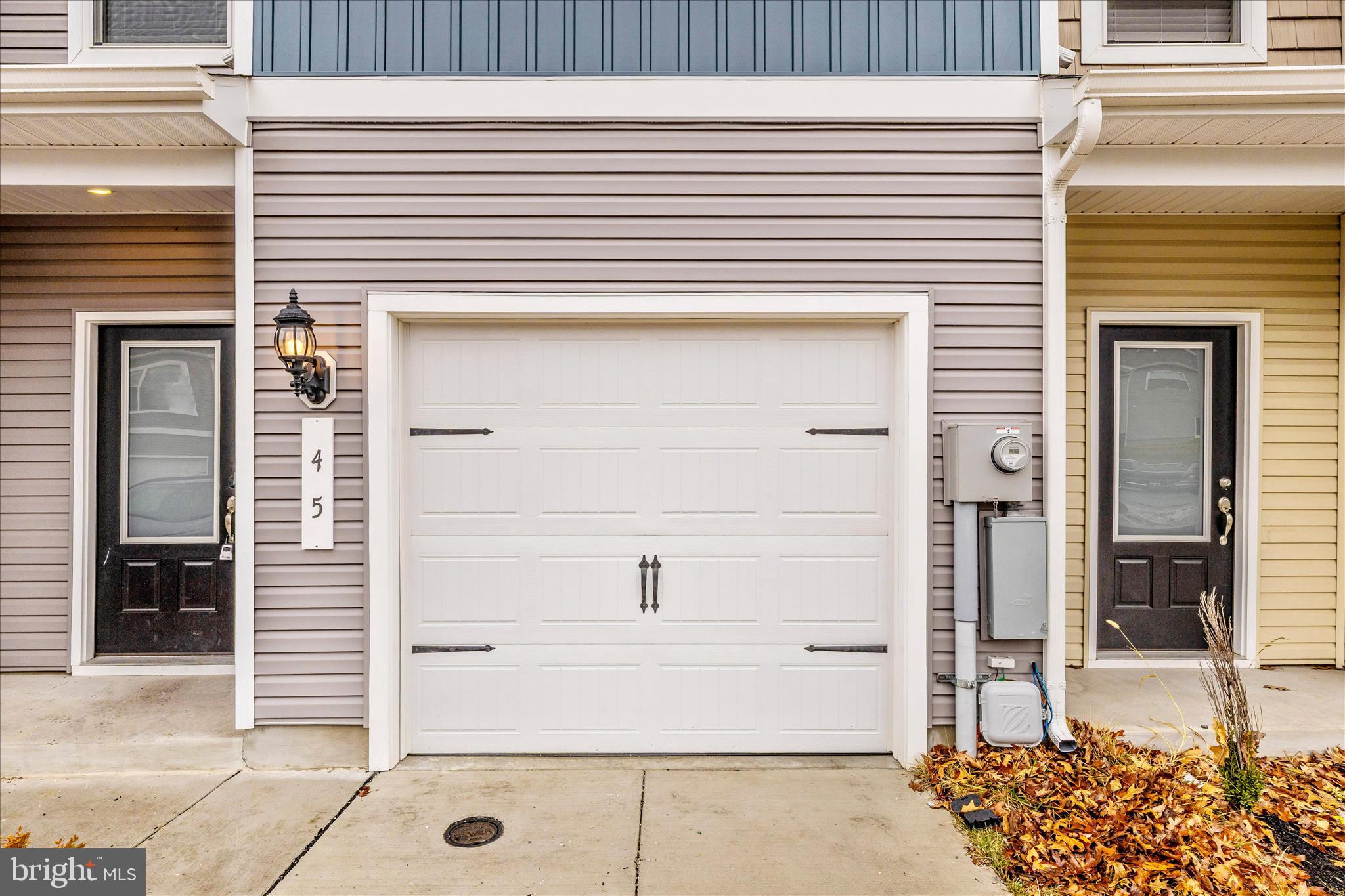 HOMEPLACE AT RIVERSIDE - Residential