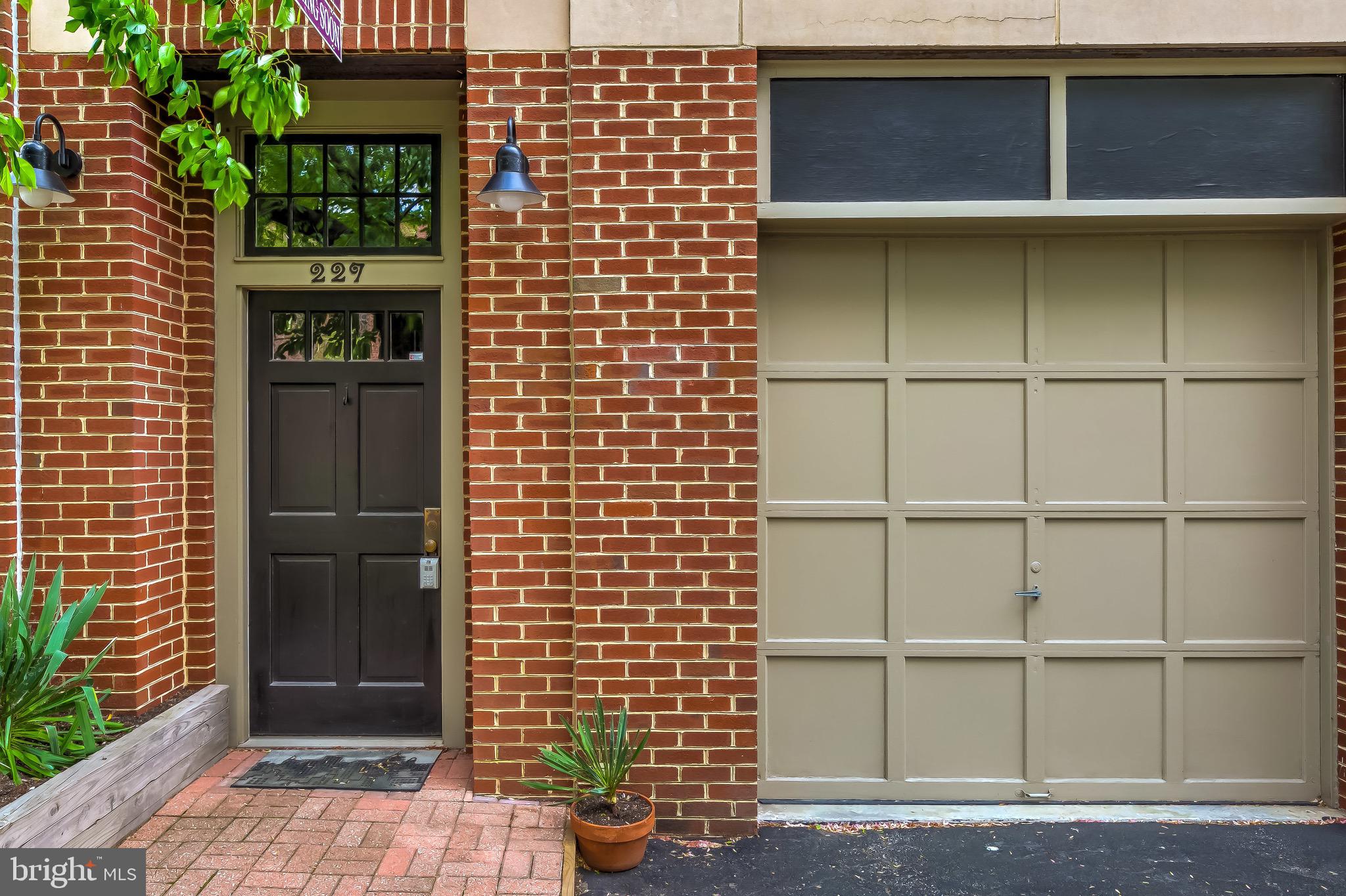 FEDERAL HILL HISTORIC DISTRICT - Residential