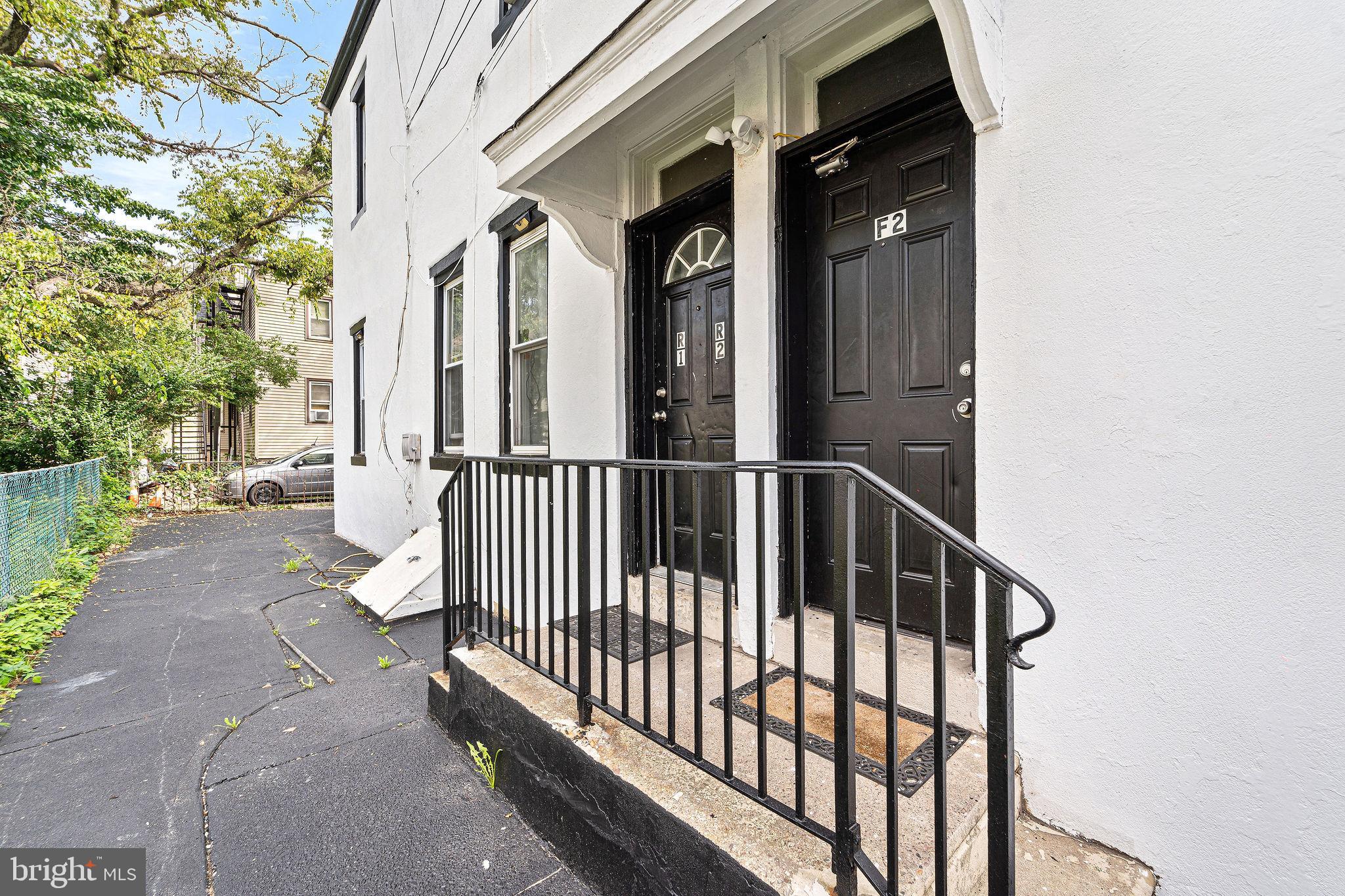 156 CHESTNUT AVENUE
