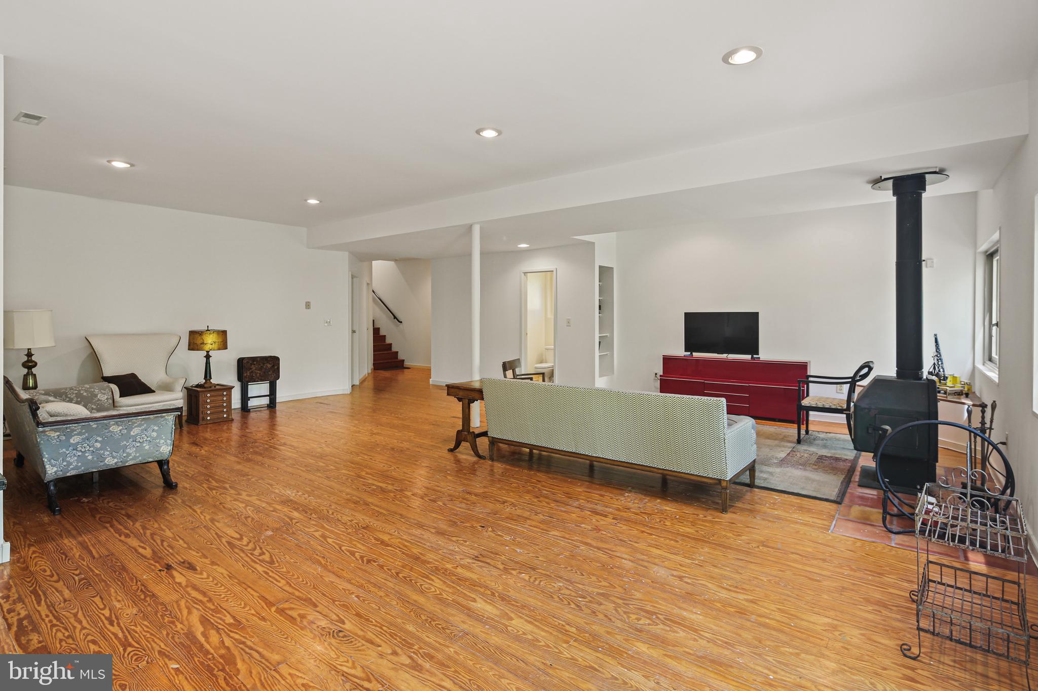 CHAPEL WOODS - Residential